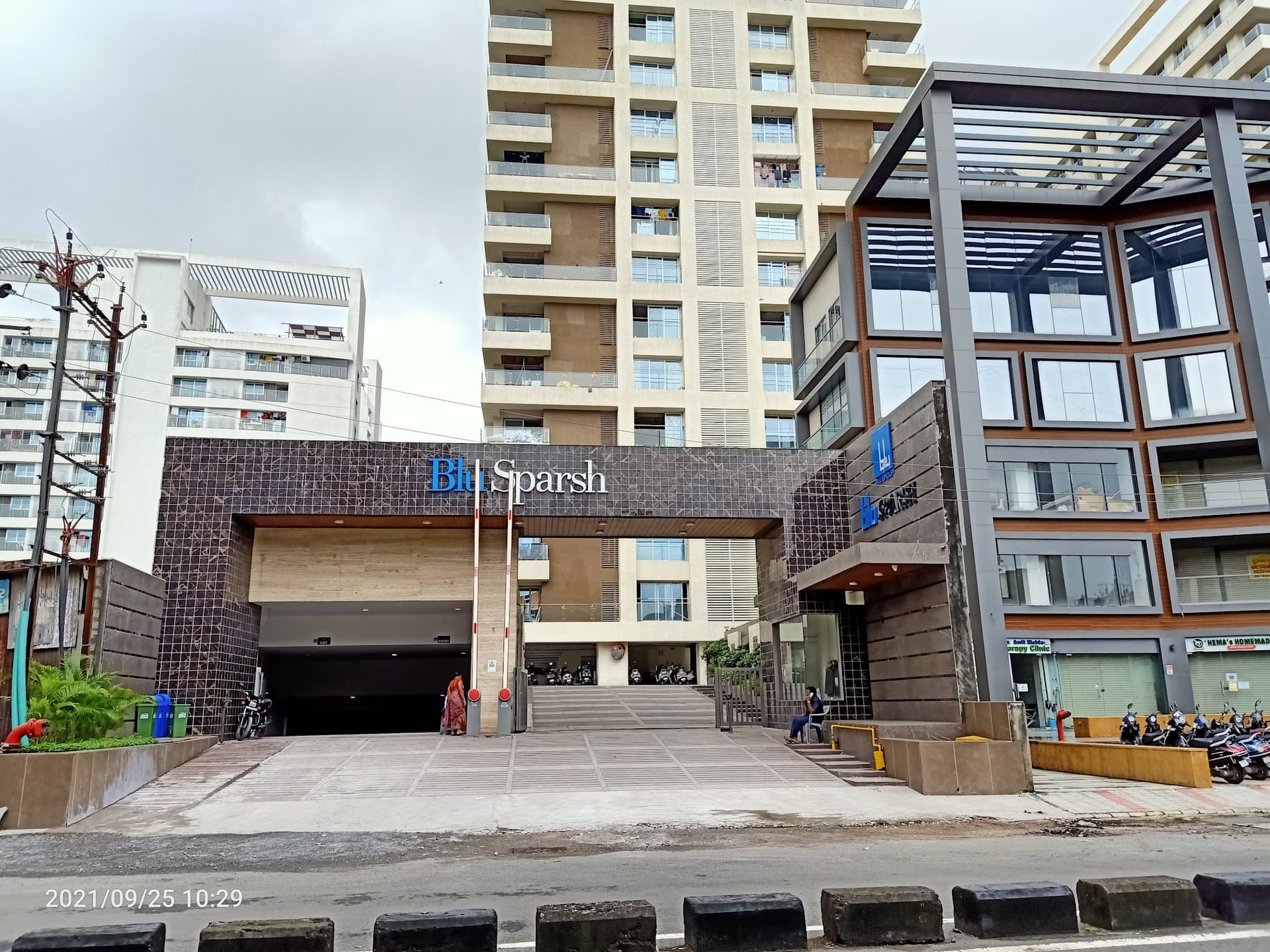 Blu Sparsh