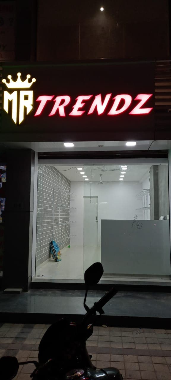 Mr. Trendz