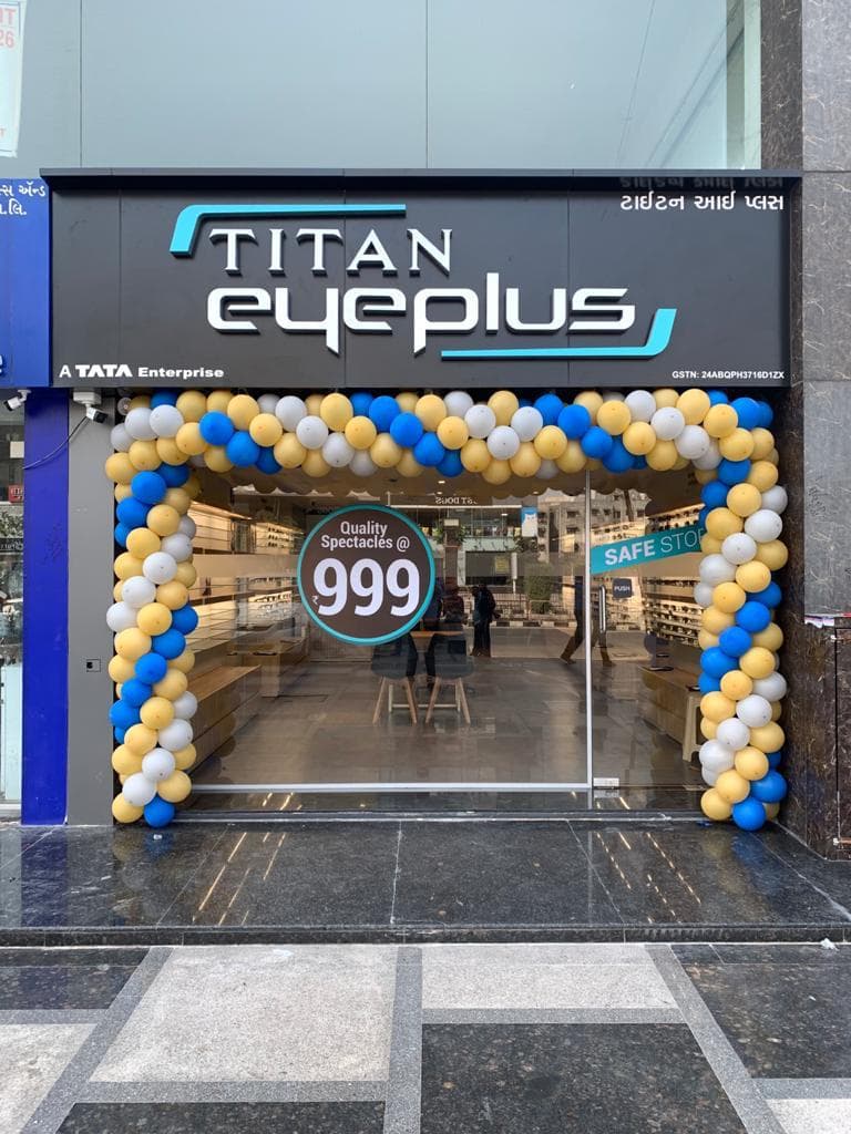 Titan Eye+