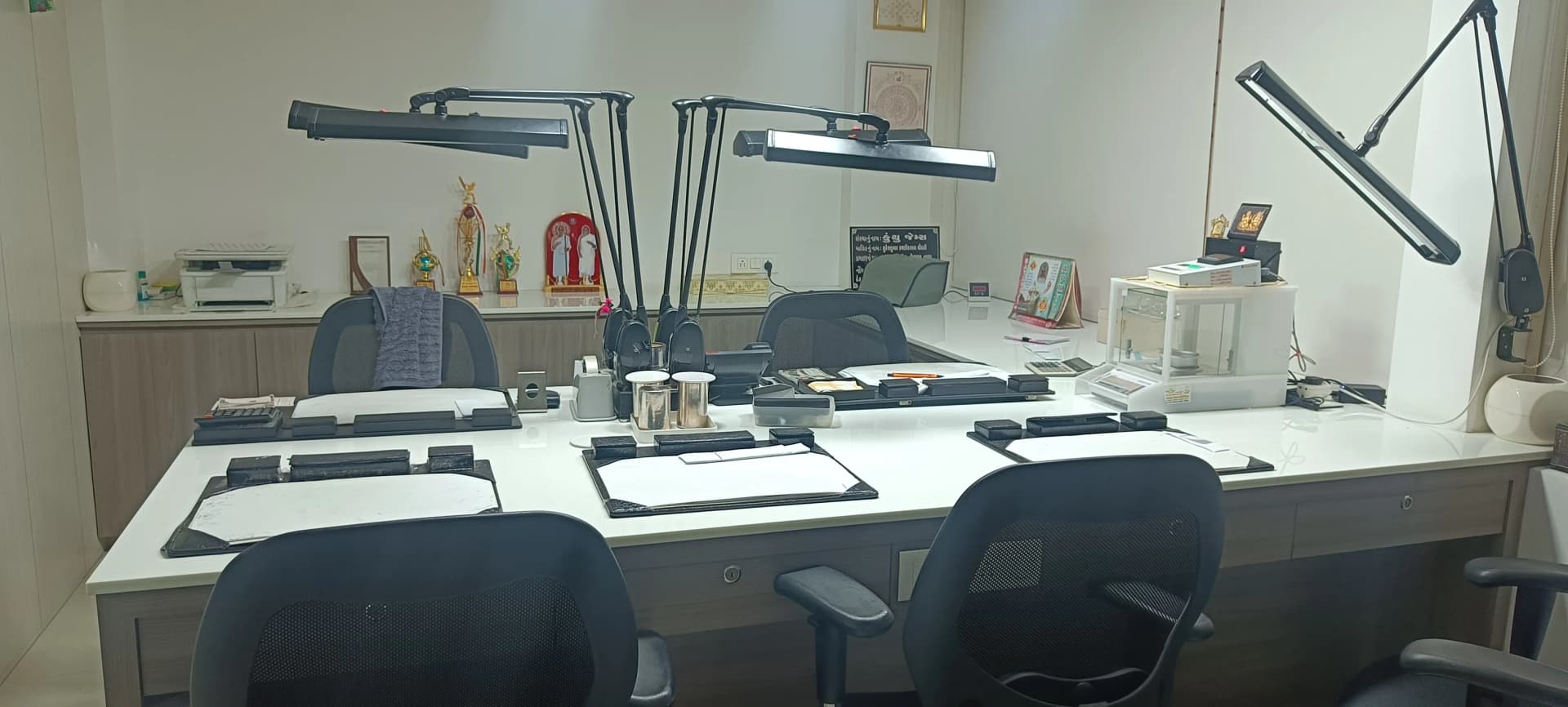 KUNTHU GEMS Lab-Grown Diamond