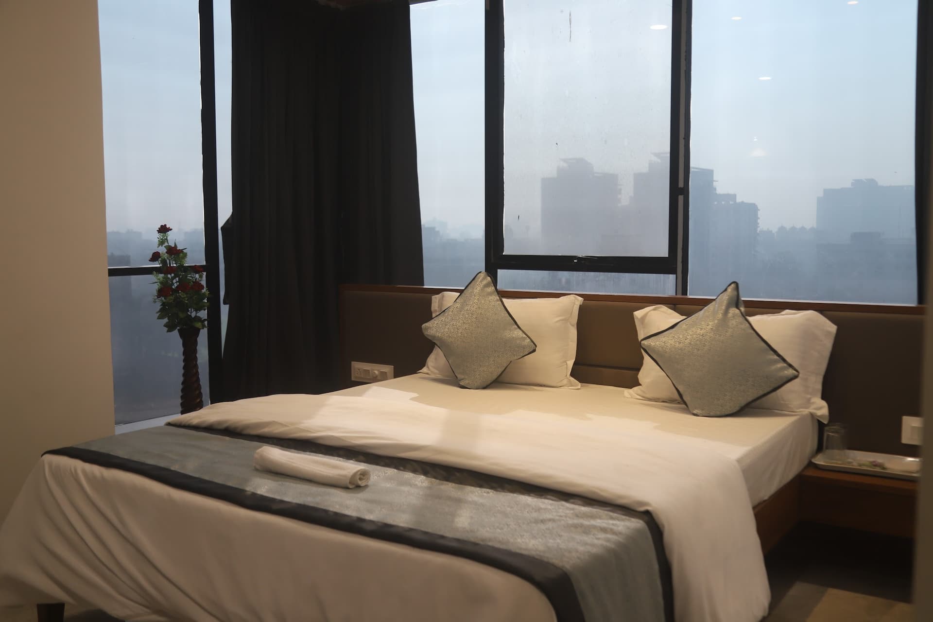 4 Seasons Hotel
