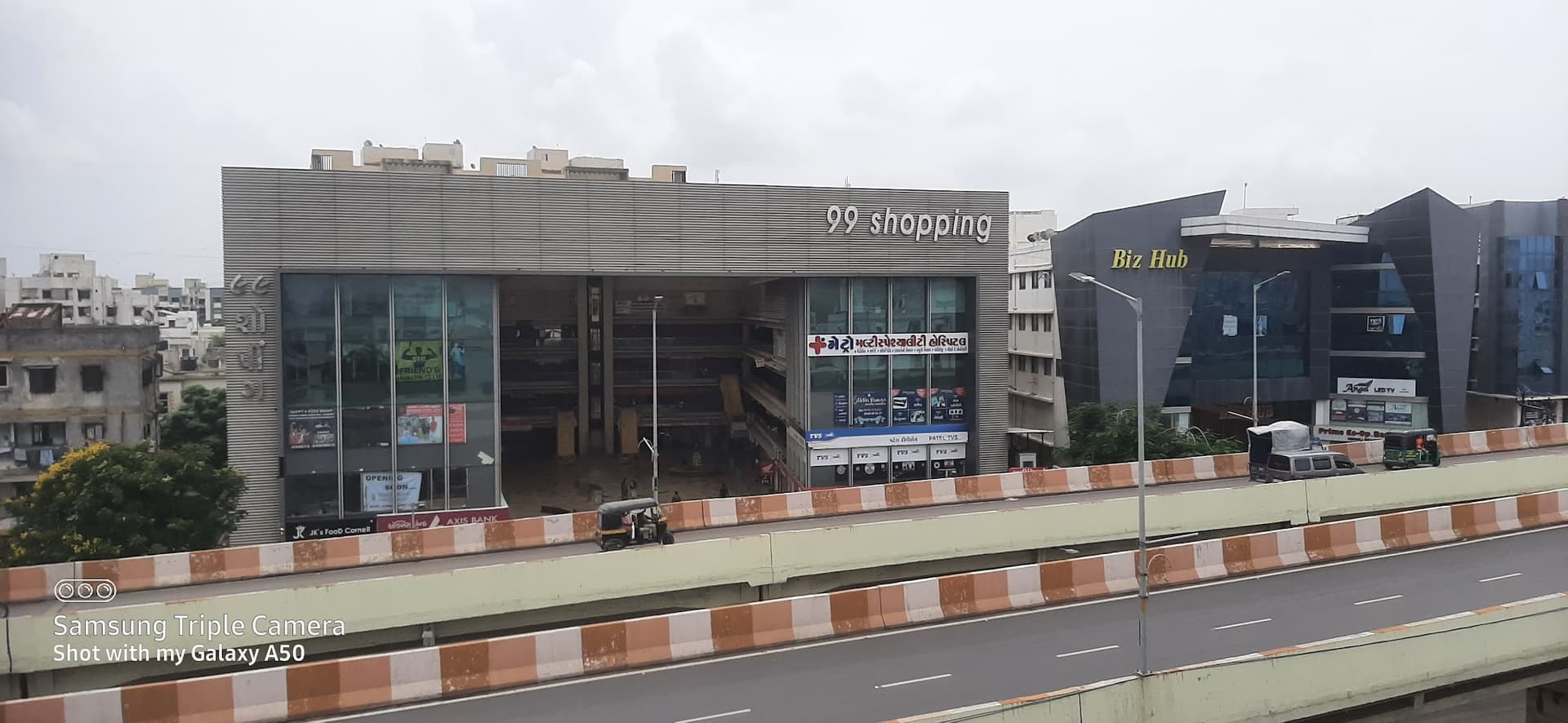 99 Shopping Centre