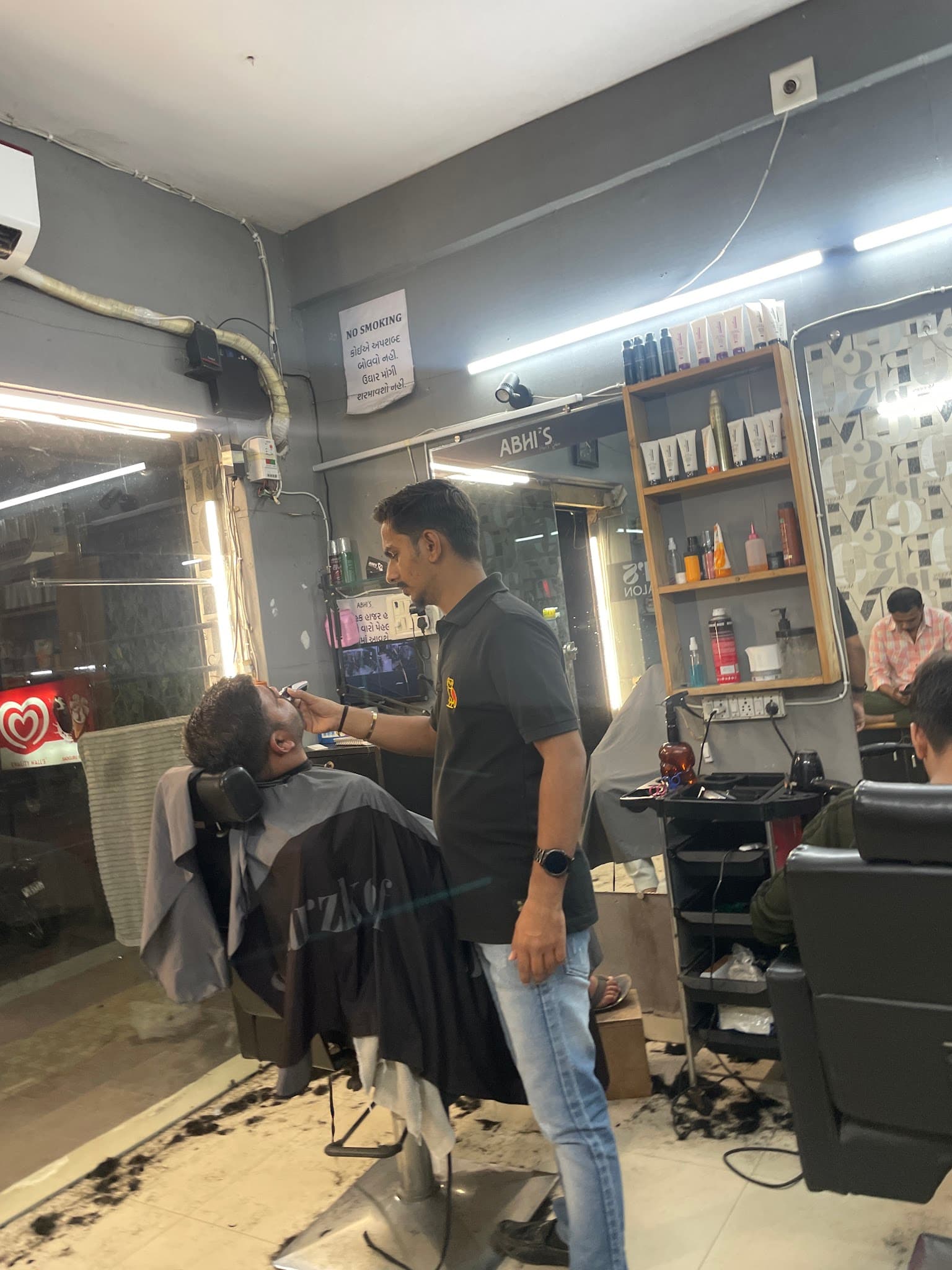 Abhi's Salon