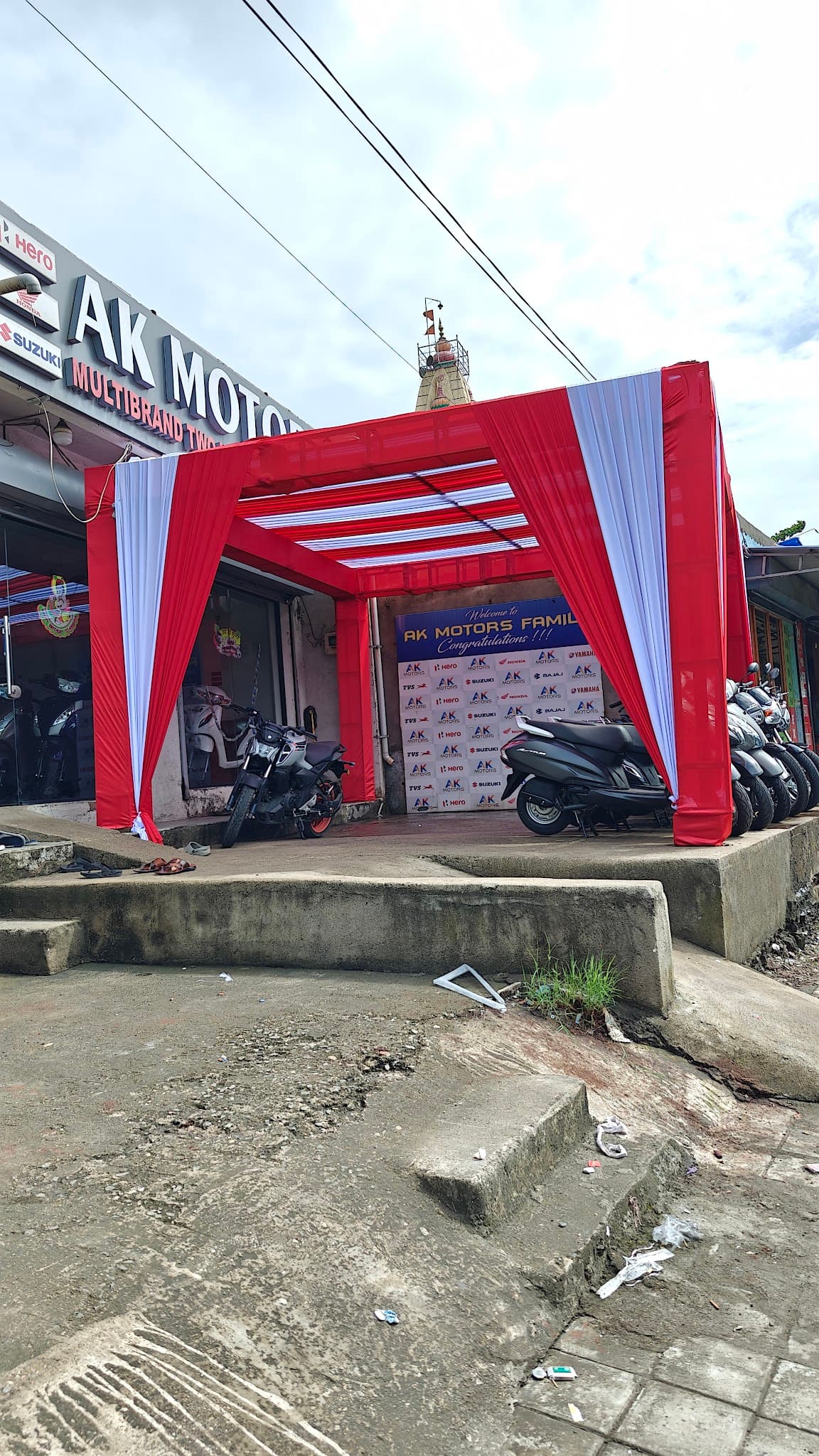 AK MOTORS