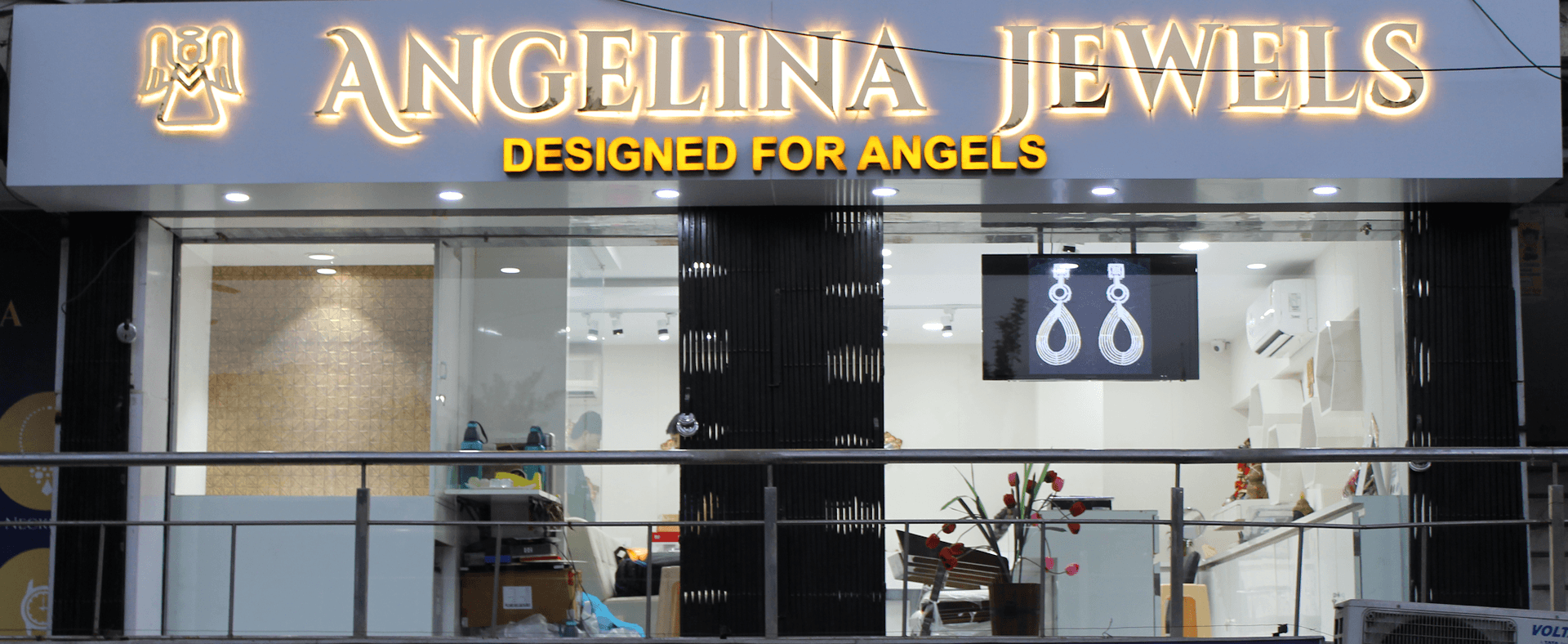 Angelina Jewelz