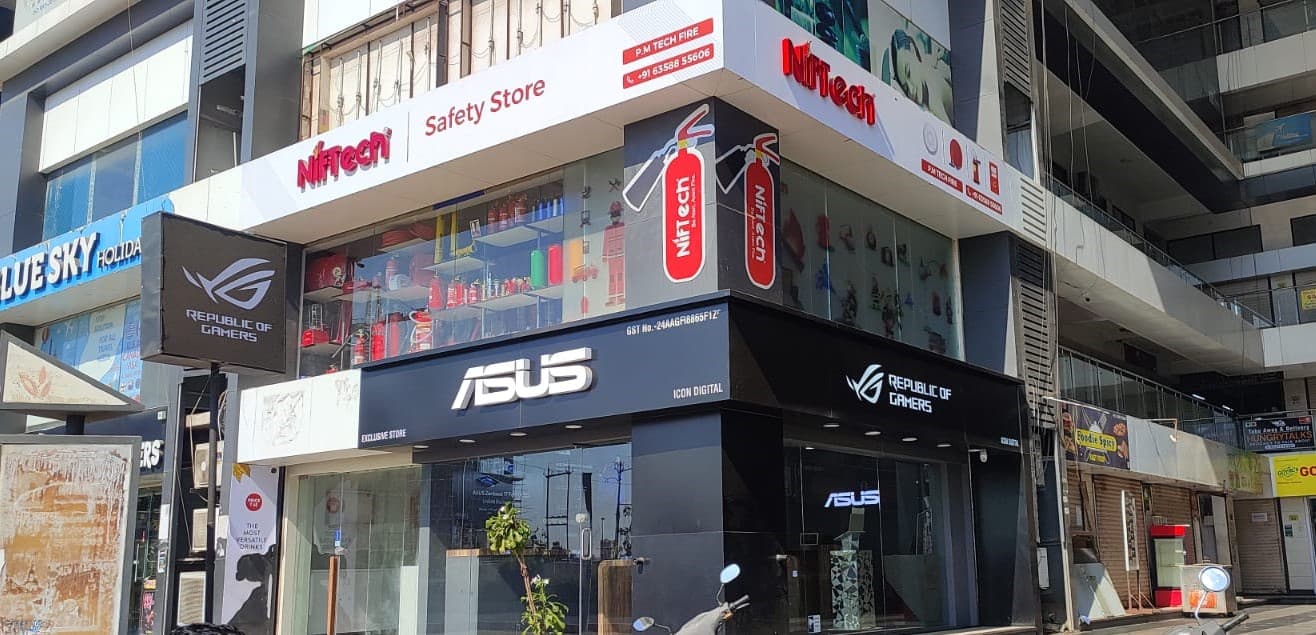 ASUS Exclusive Store - Icon Digital