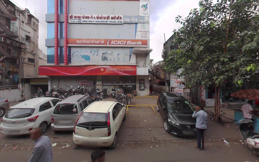 Axis Bank ATM