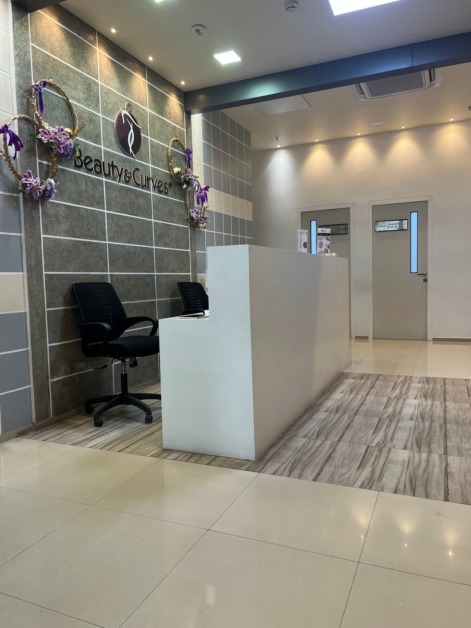 Beauty&Curves Skin Laser Clinic; Laser Hair reduction Antiaging Slimming Fraxional laser treatments Fillers & Botox