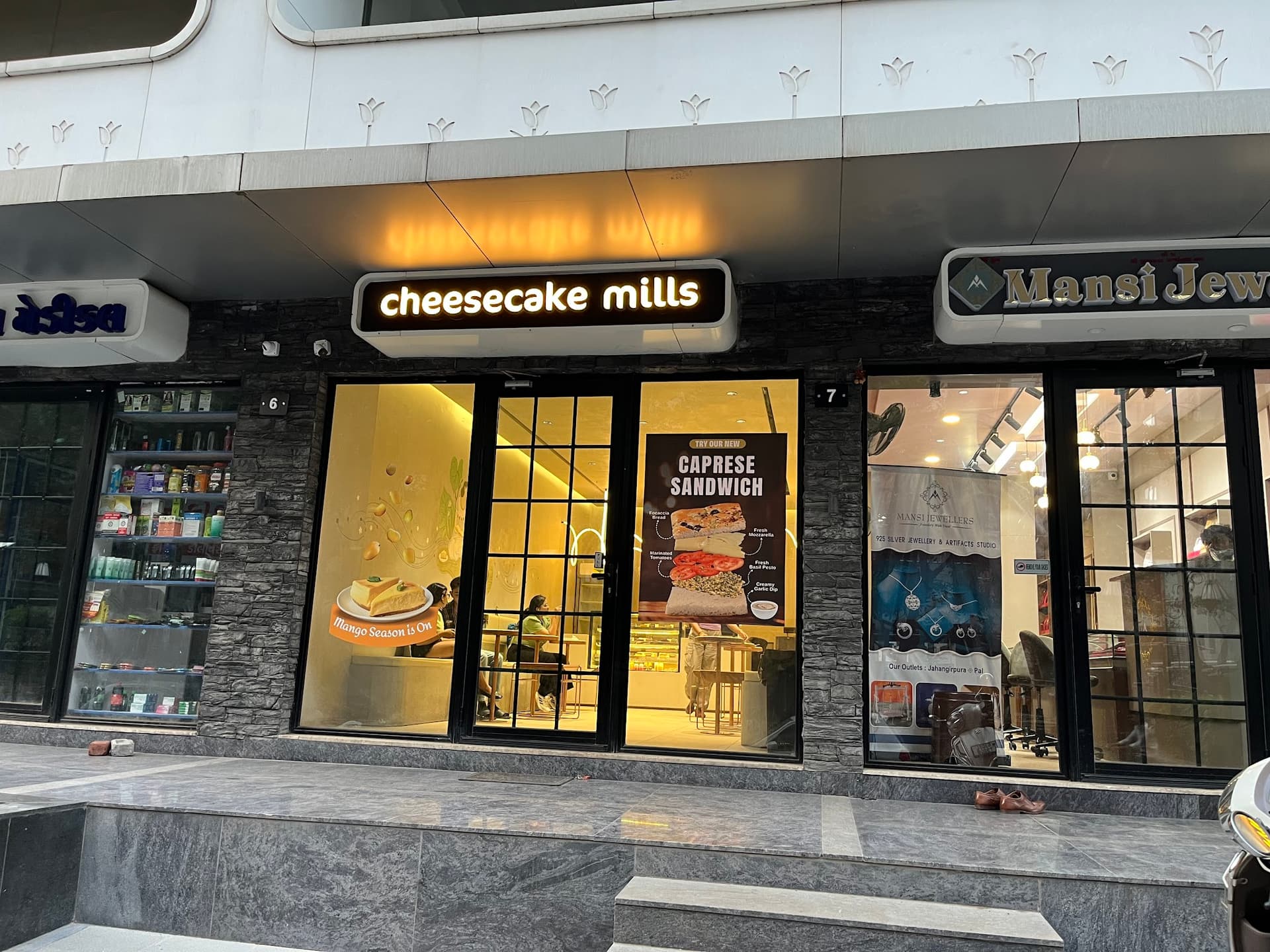Cheesecake Mills adajan