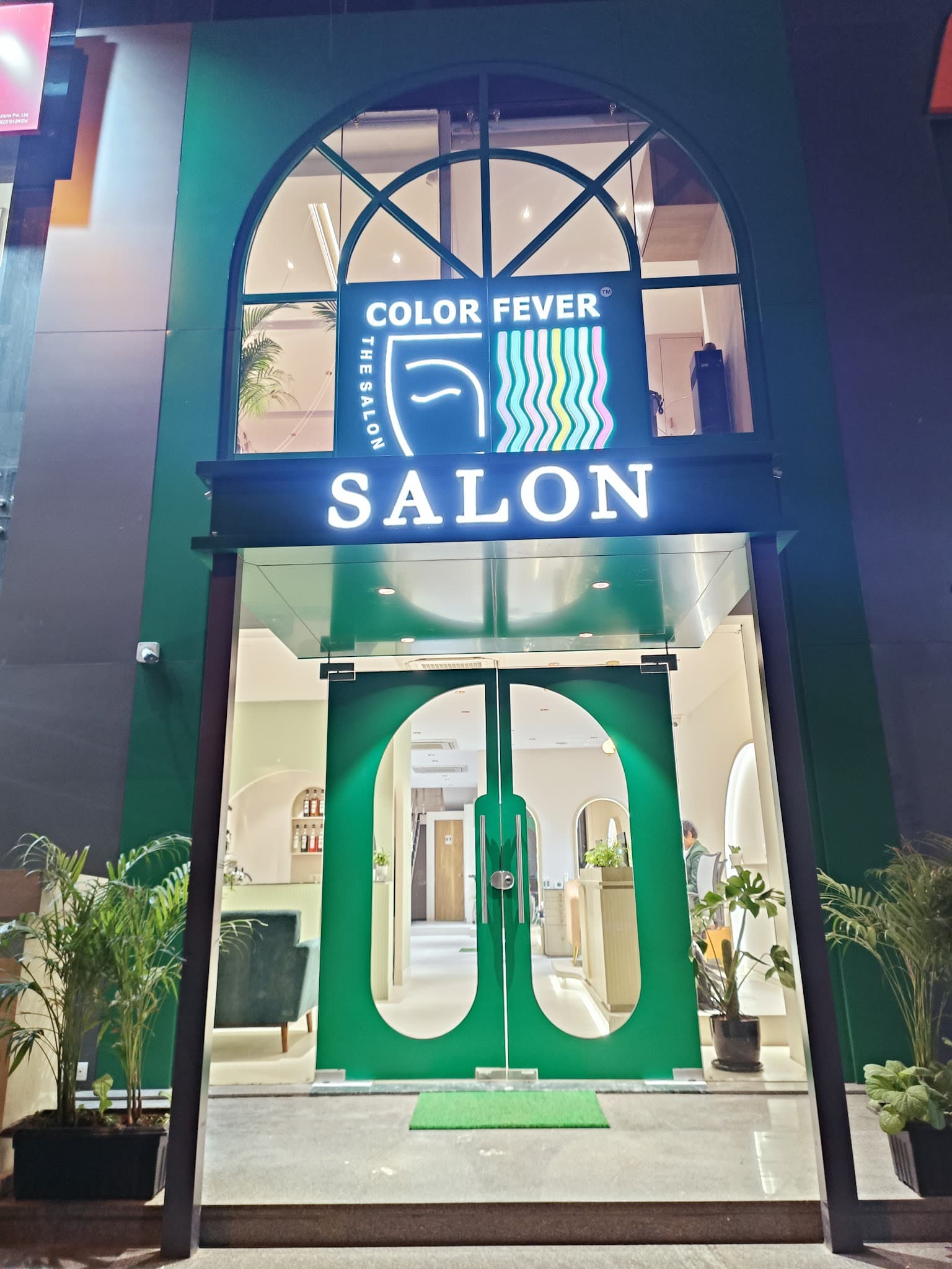 Color Fever - The Salon & Academy