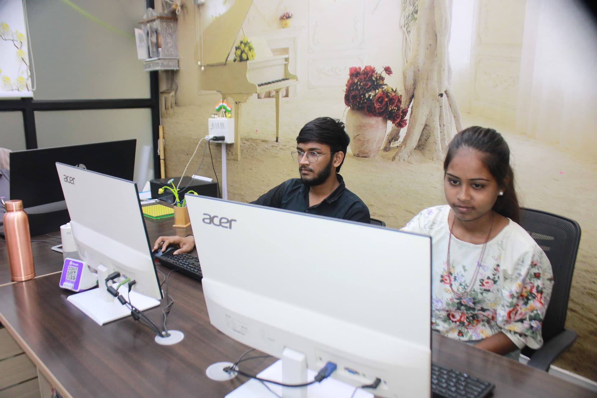 𝗖𝗼𝗹𝗼𝗿𝗳𝗲𝗲𝗹 𝗣𝗿𝗶𝗻𝘁𝘀 || UV Emboss Print | Printing Store | Wallpaper Print | Flatbed Printing