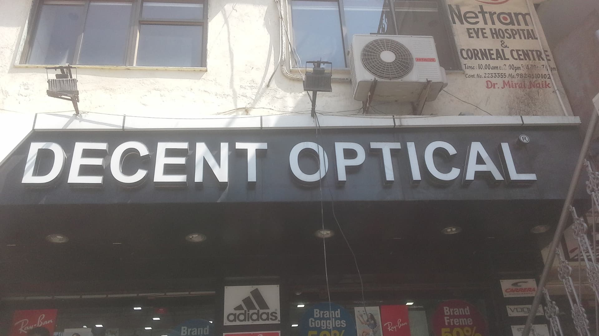 DECENT OPTICAL