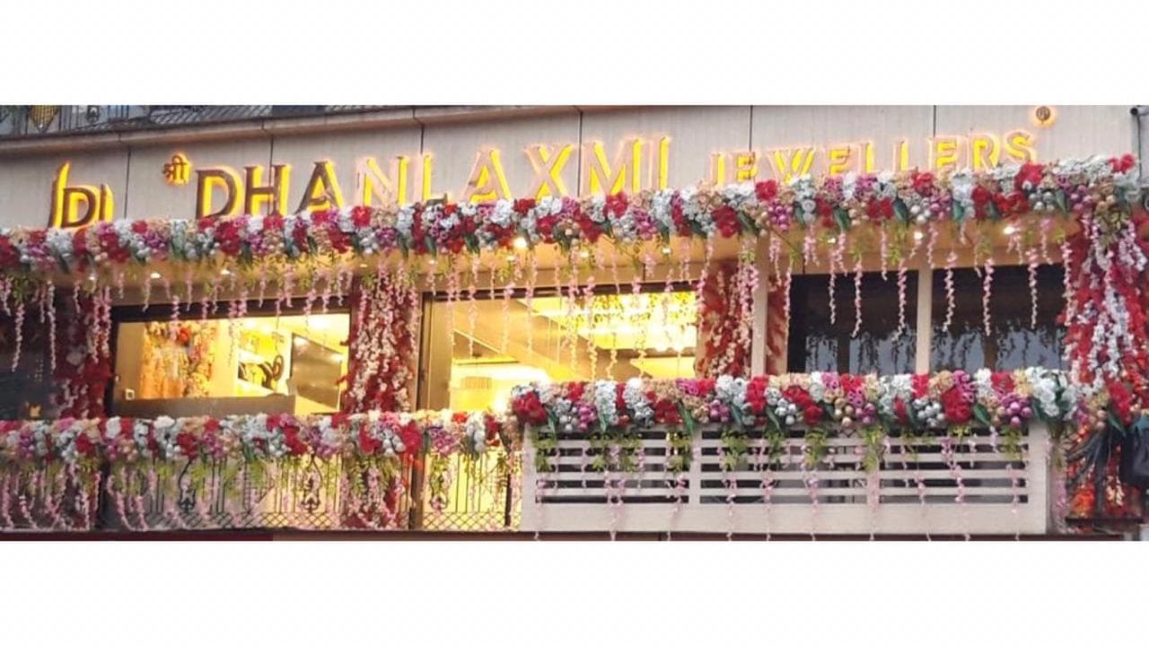 DHANLAXMI JEWELLERS.