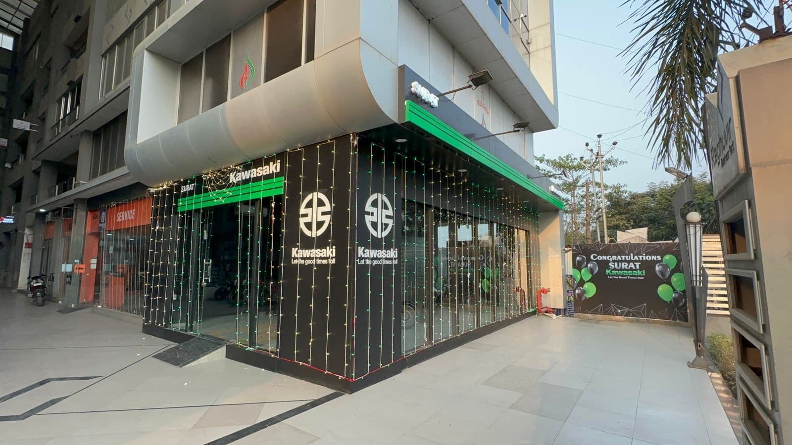 DHIR AUTOHAUS - KAWASAKI SURAT