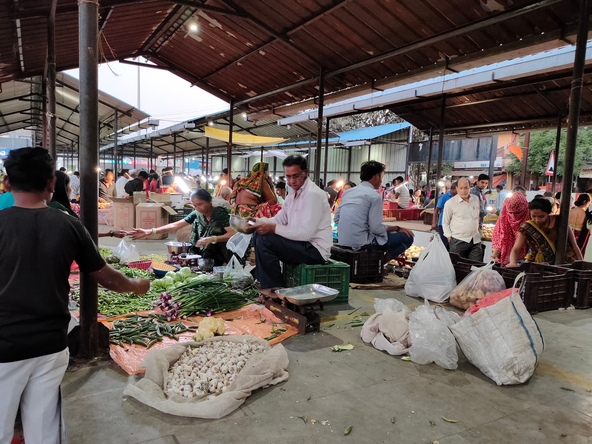 Dindoli SMC Vegetable Markets