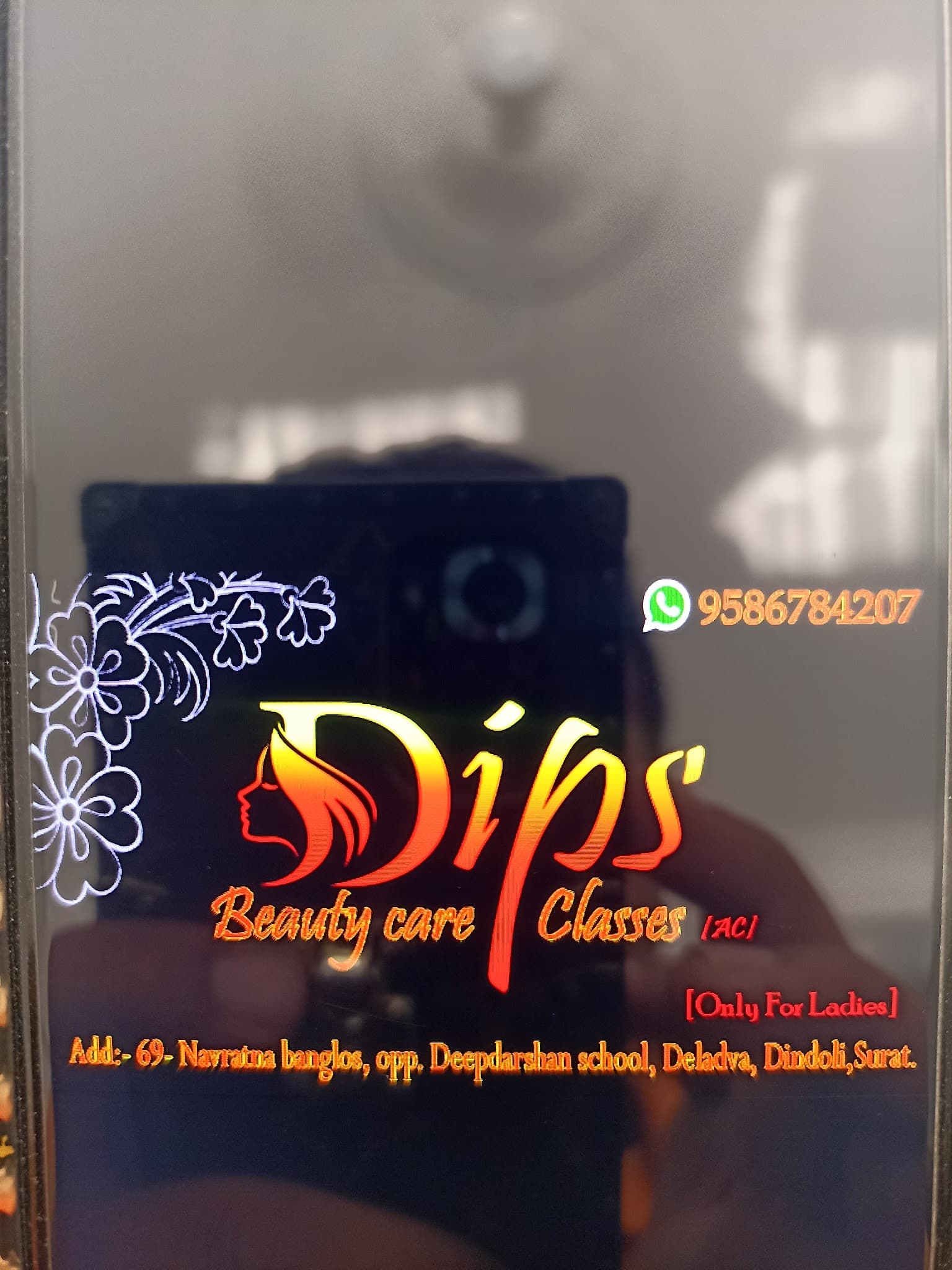 Dips Beauty care