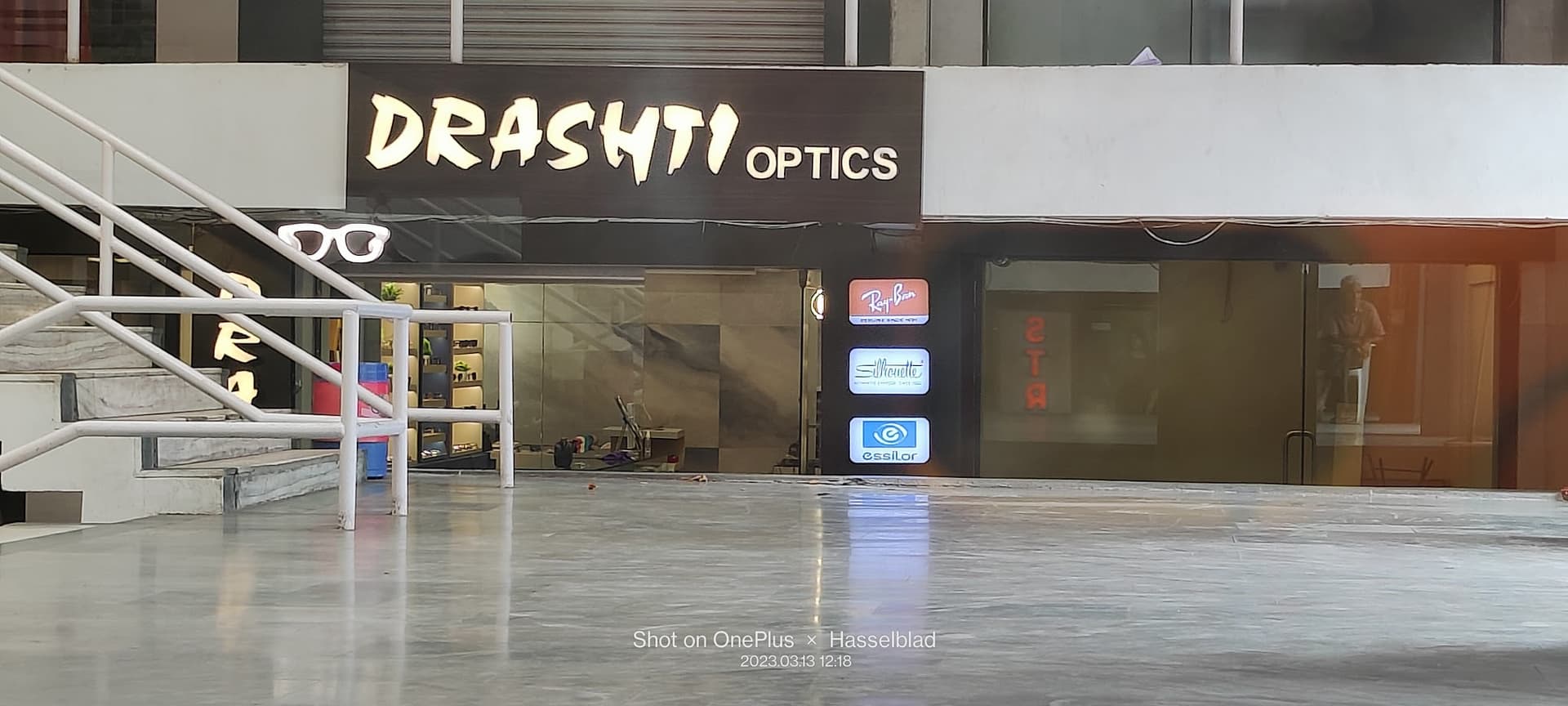 DRASHTI OPTICS