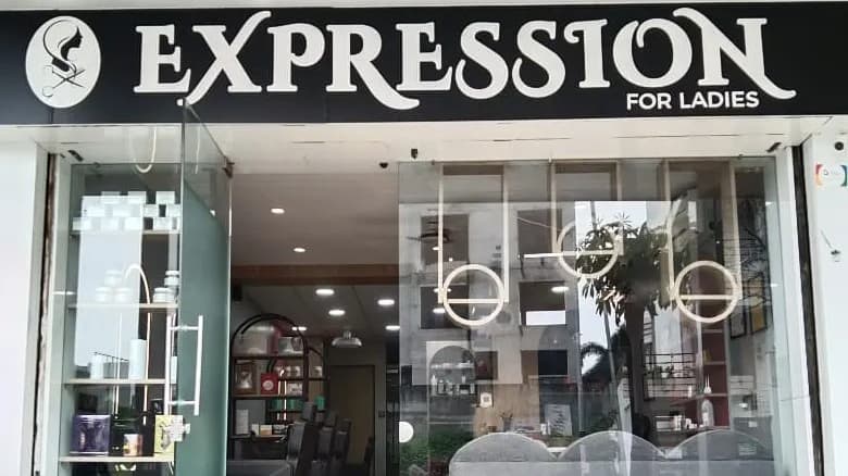EXPRESSION FOR LADIES