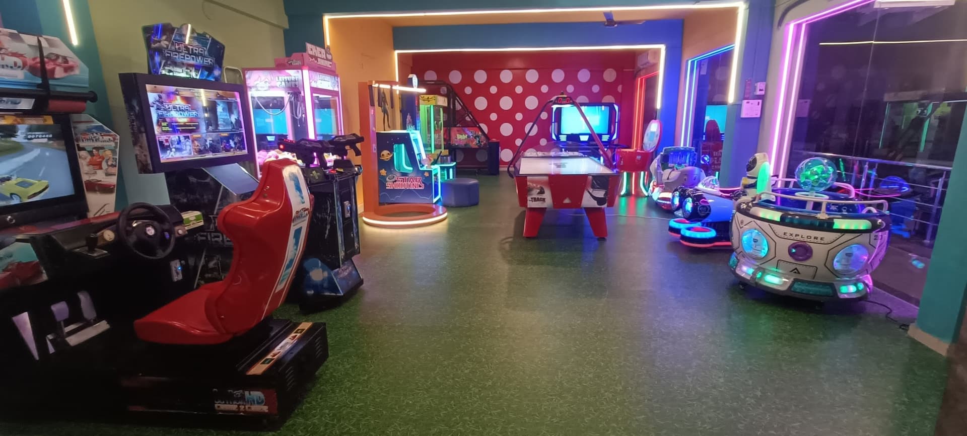 Happy Planet Game Zone