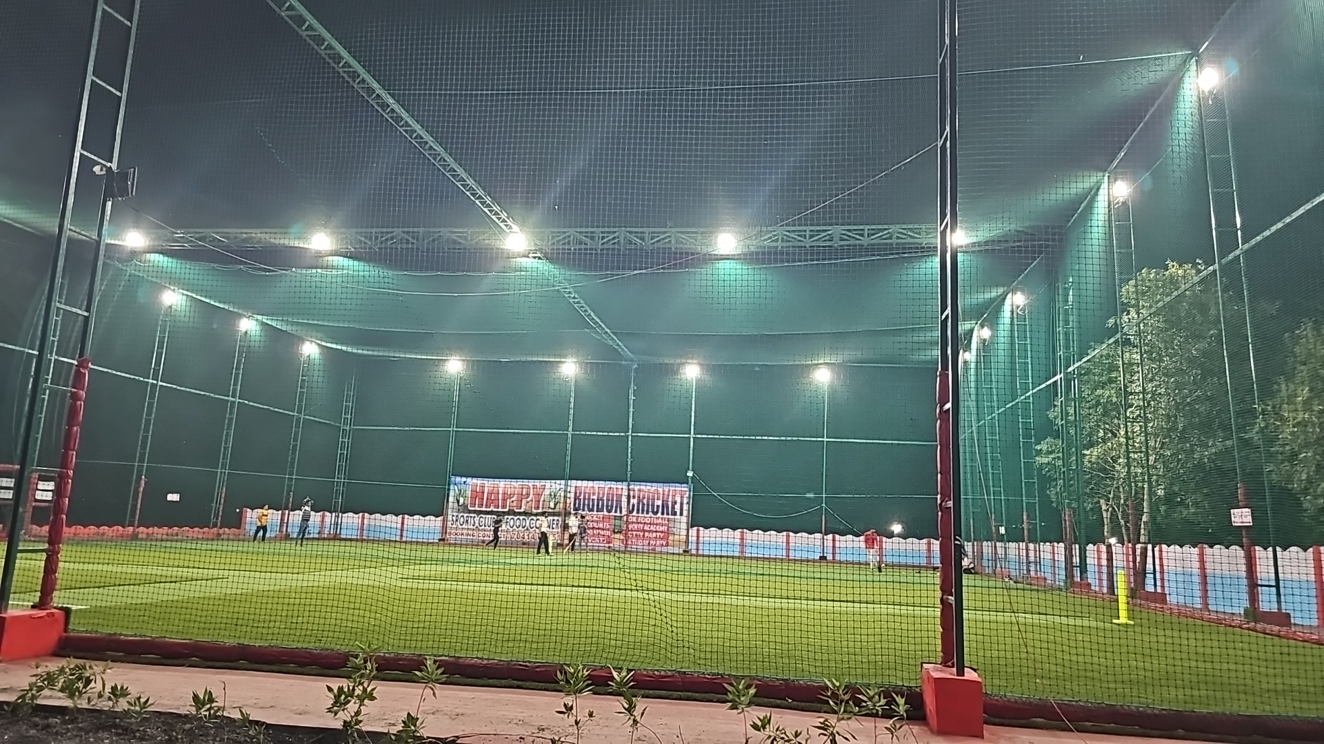 Happy Sports Club & Food Corner