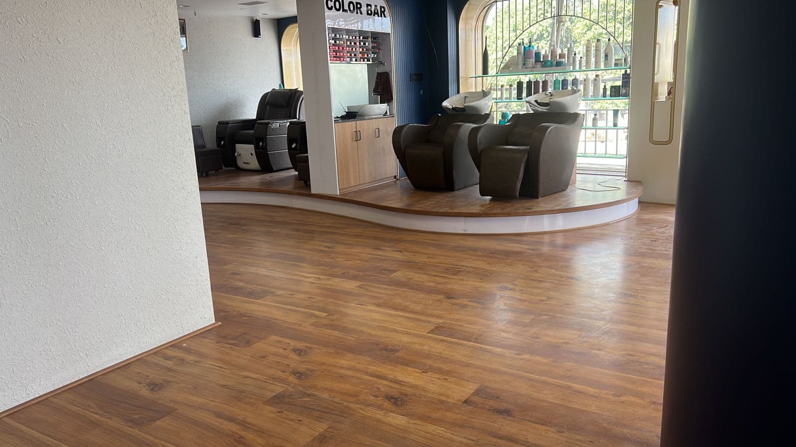 Iconic Unisex Salon