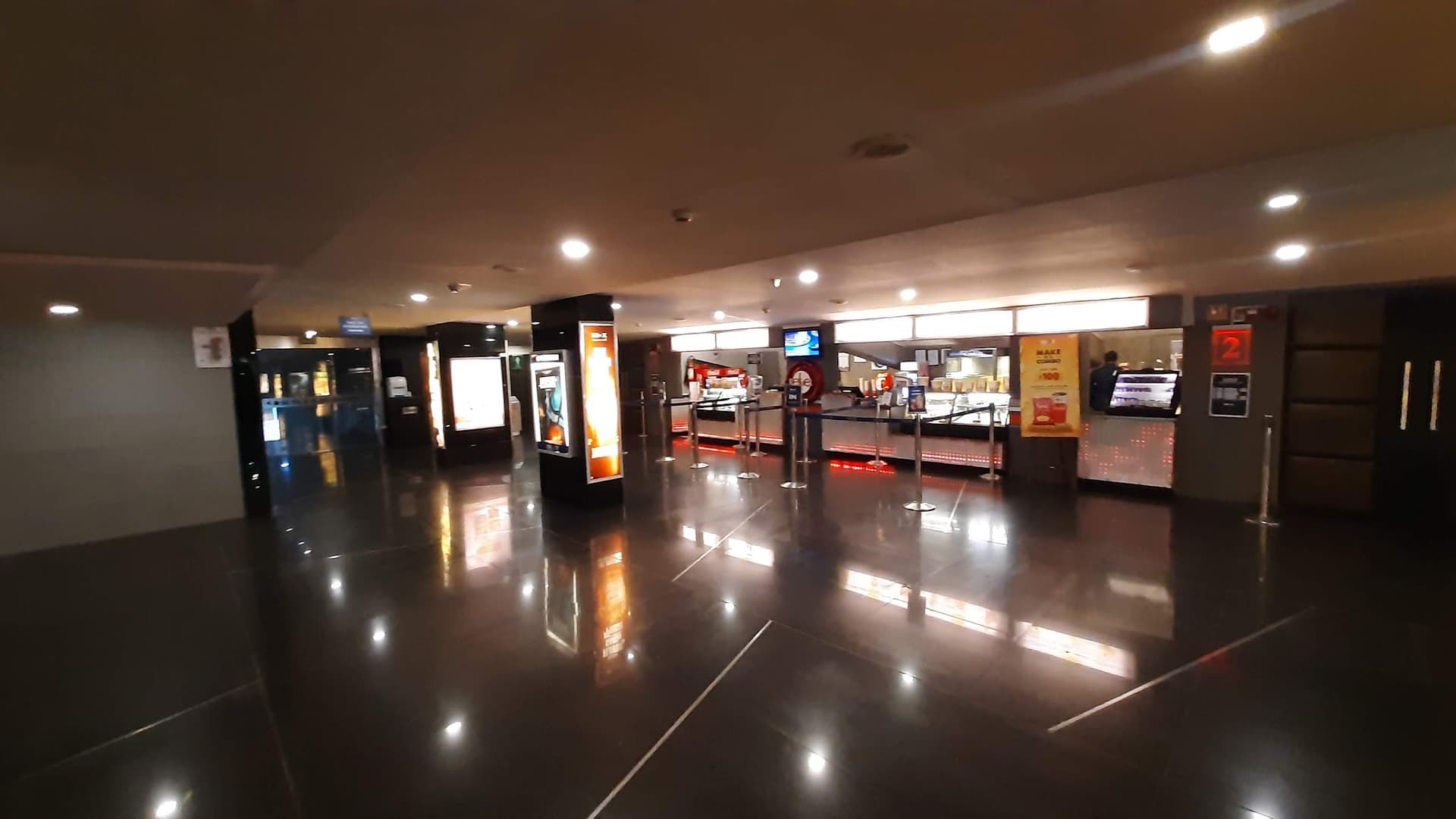 INOX DR World