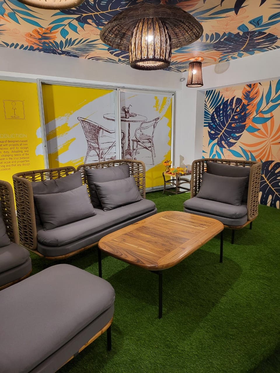 Ishllo outdoor furniture