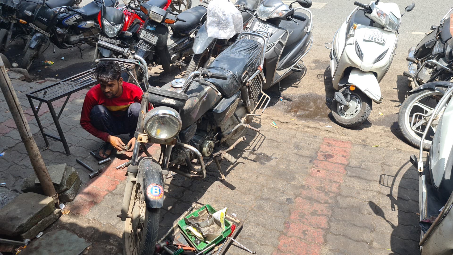 J.U. Bike Point