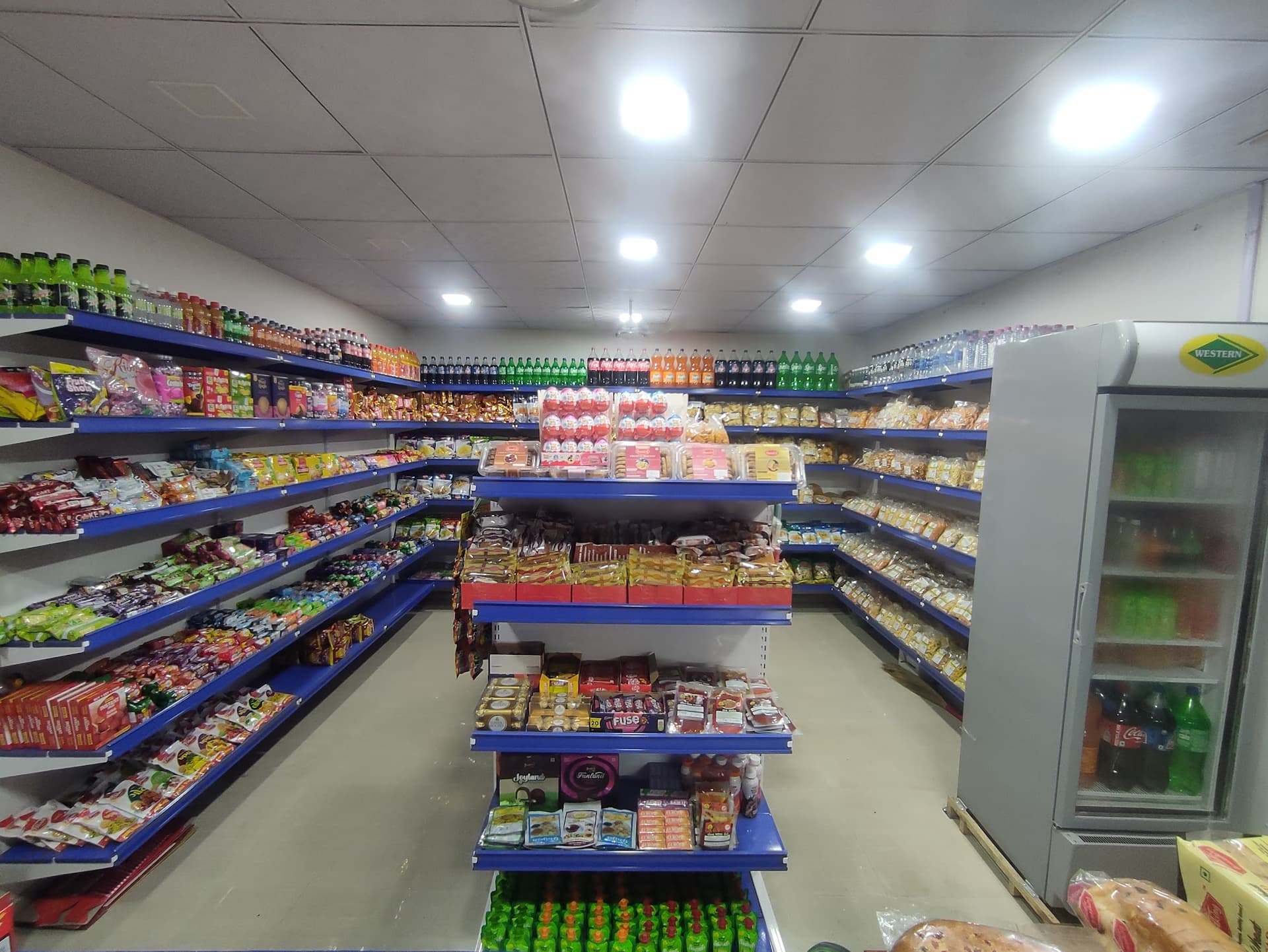 KS Bakery & CAKES (Live Cakes)