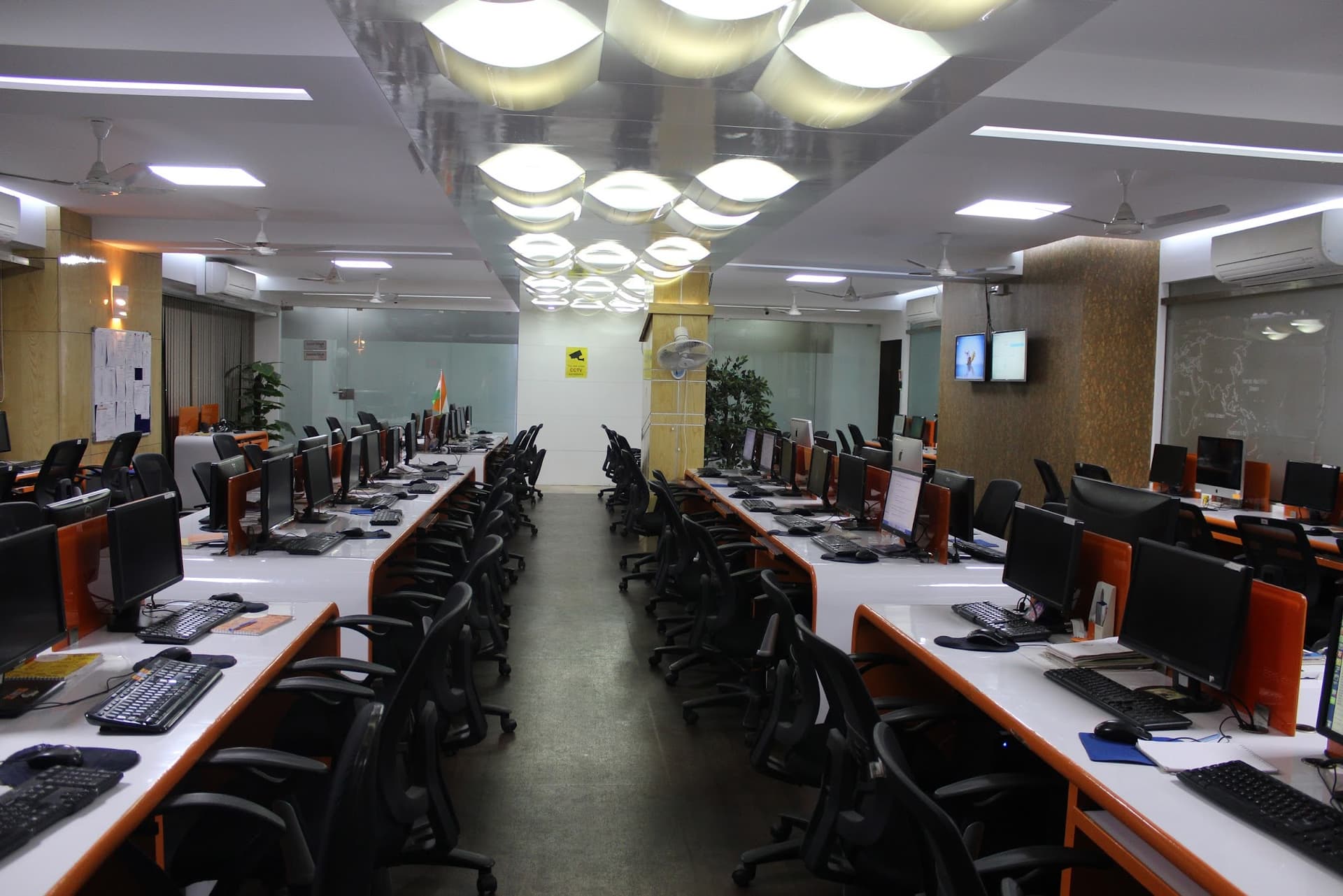 La Net Team Software Solutions Pvt. LTD.