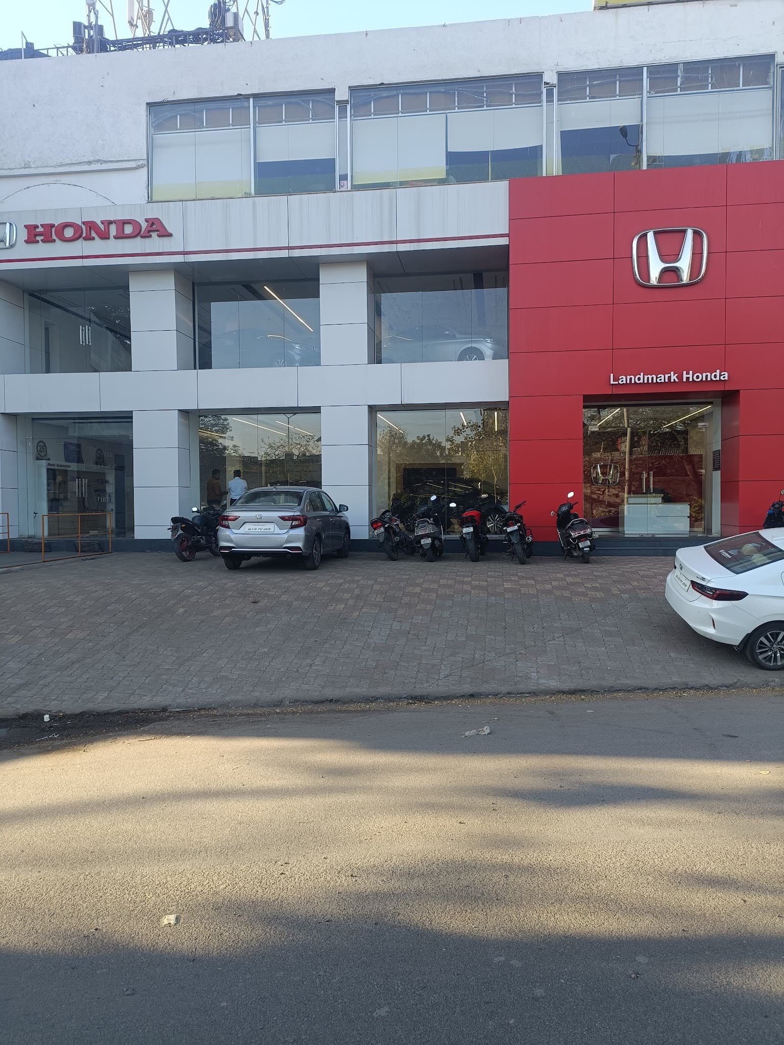 Landmark Honda
