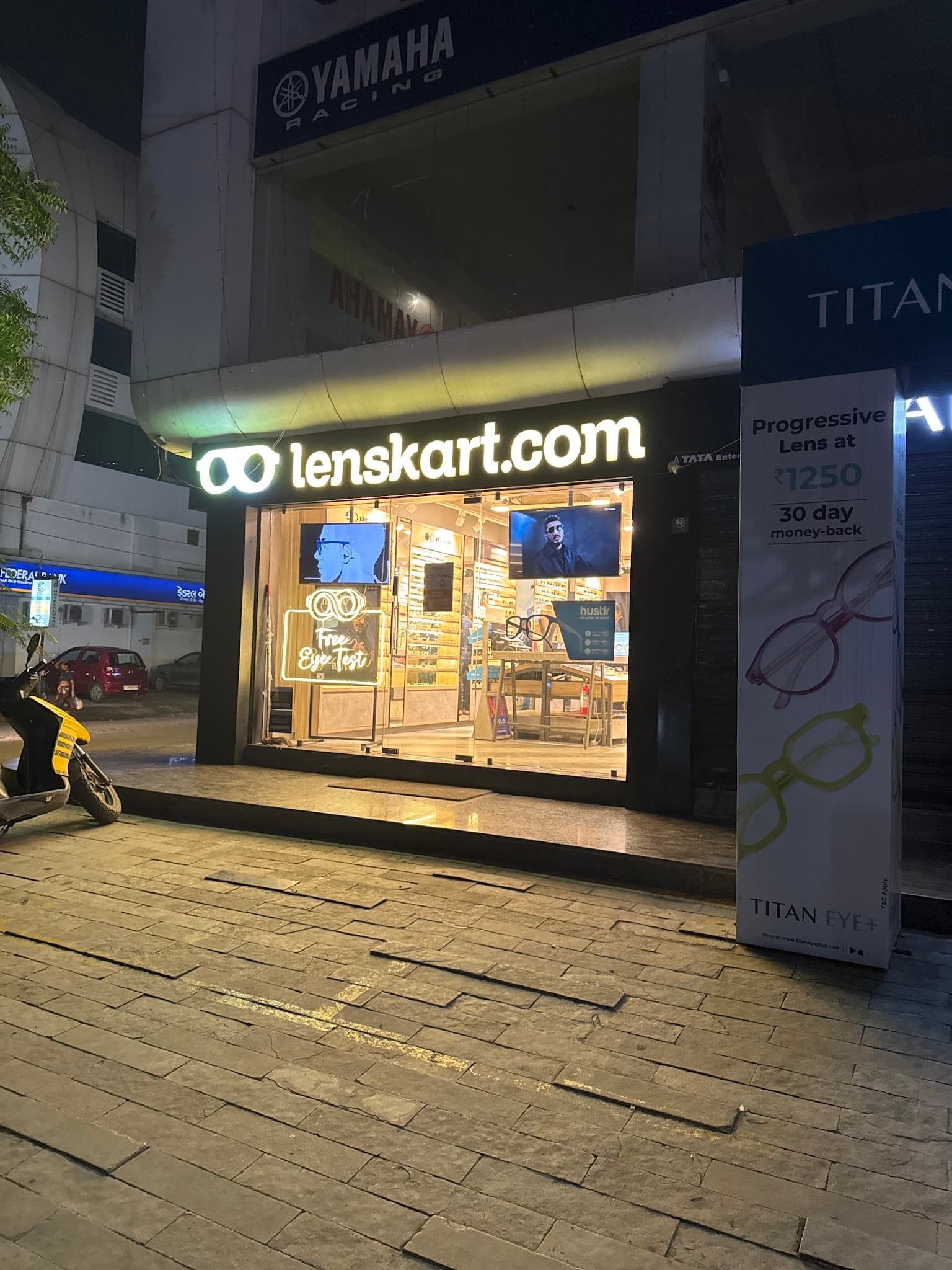 Lenskart.com