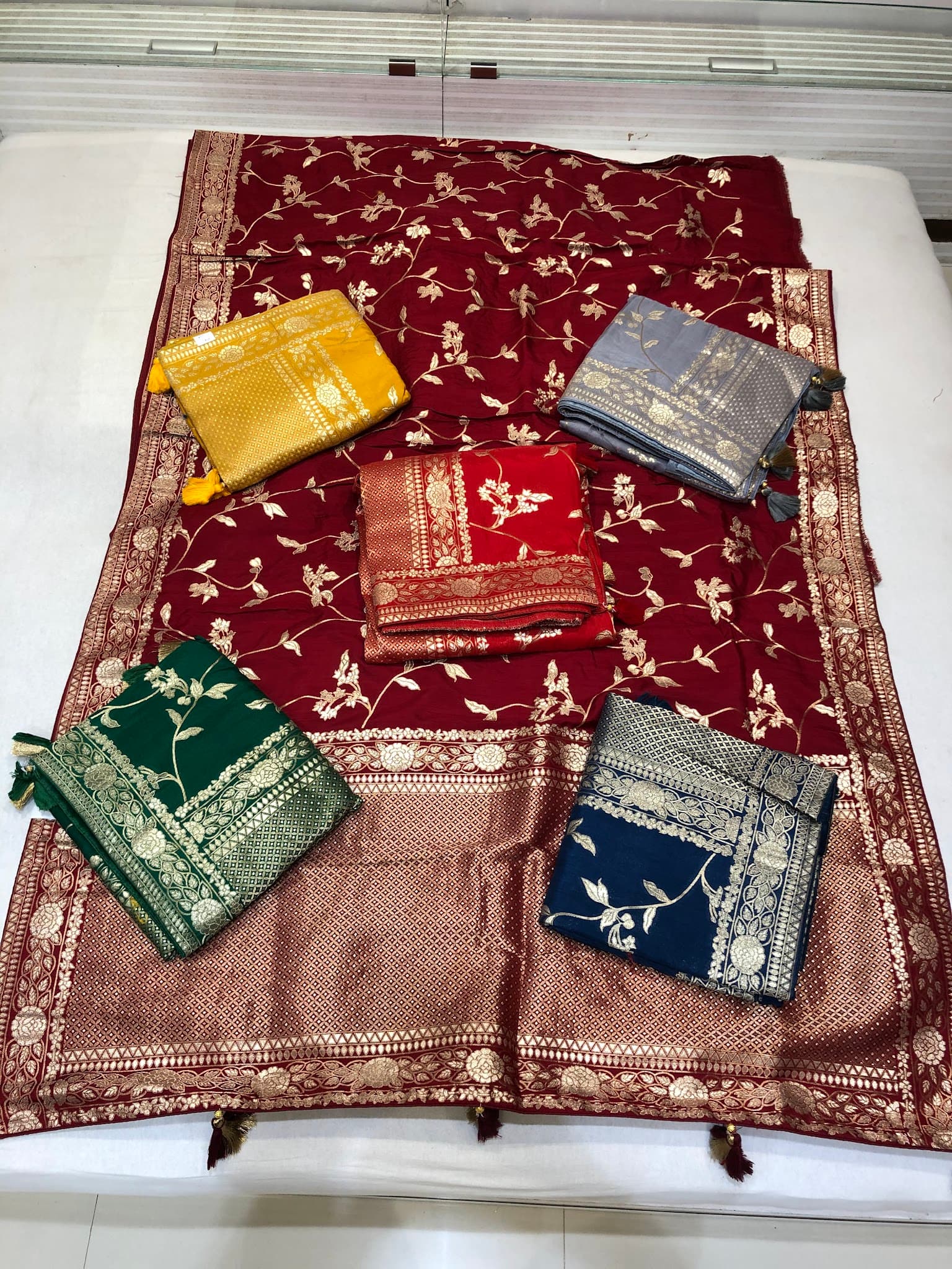 Mahavir Silk Palace