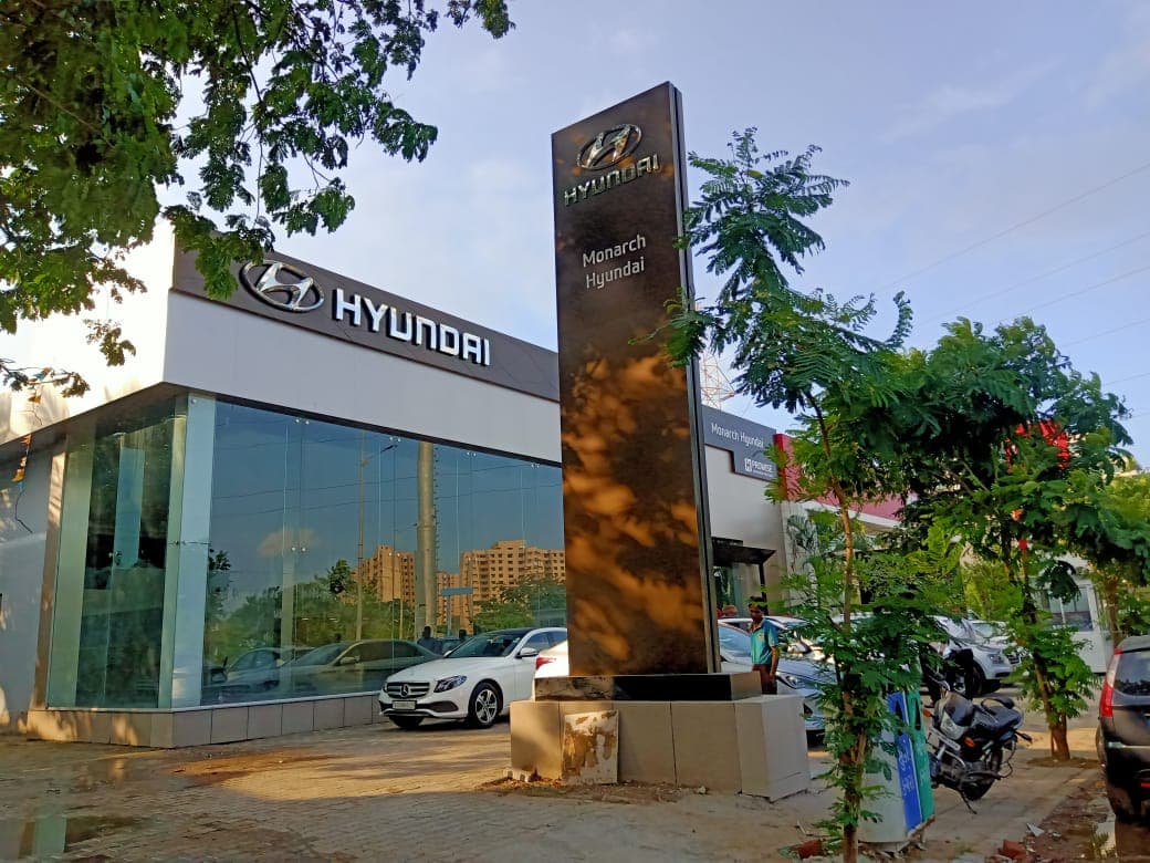 Monarch Hyundai
