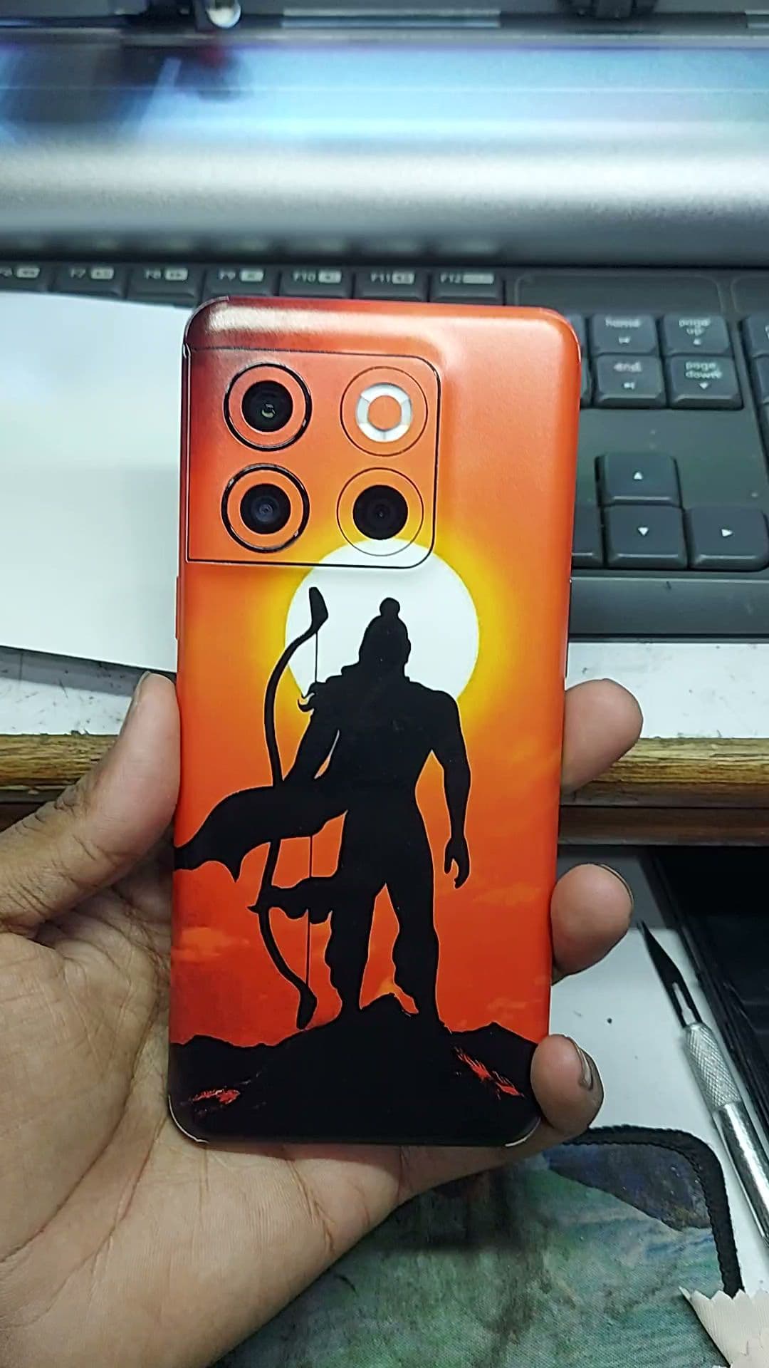 Om Mobile & Art