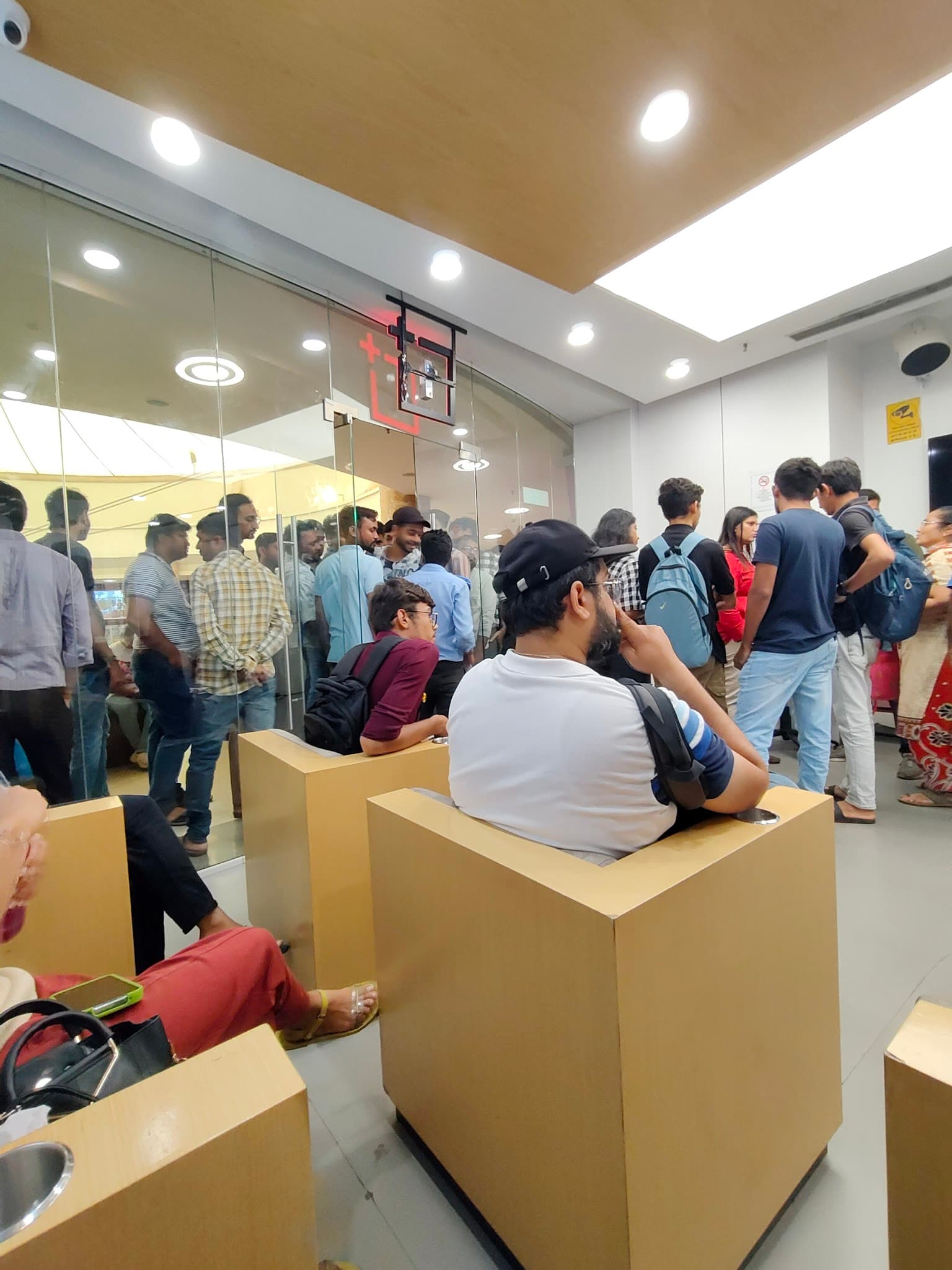 OnePlus Exclusive Service Center