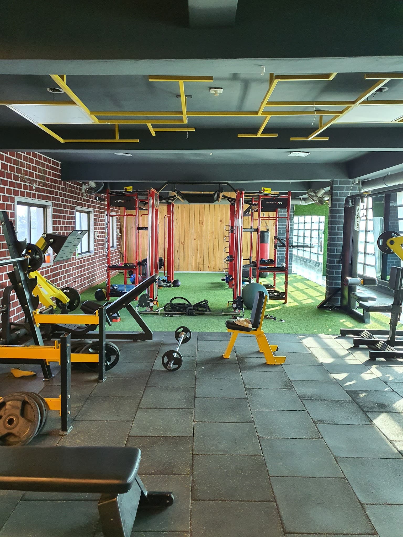 OXYGEN GYM