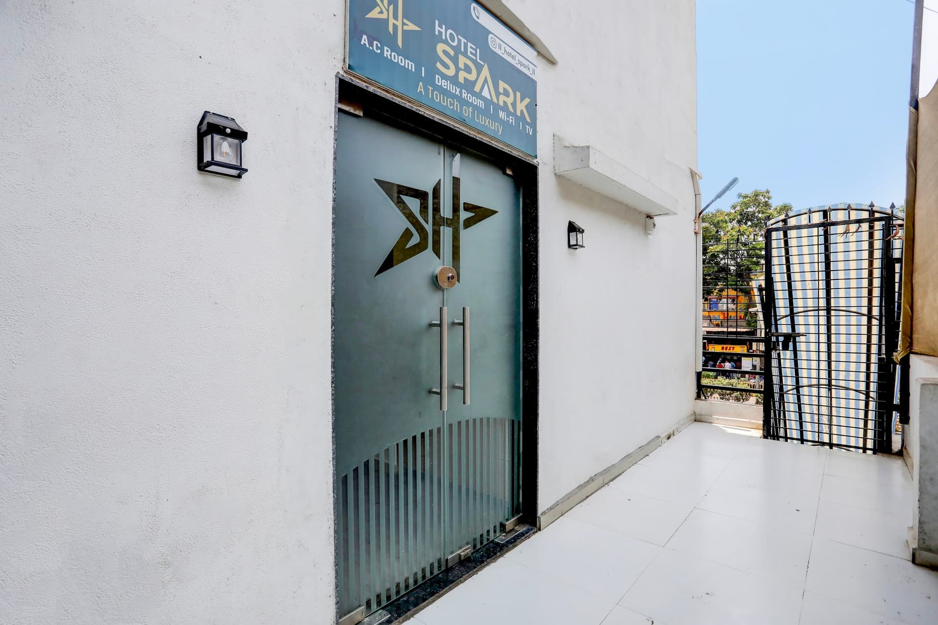 OYO Hotel Spark