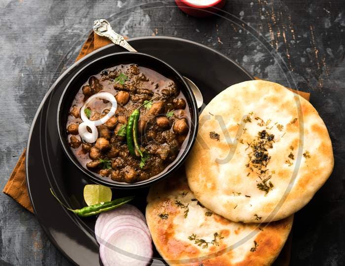 PANDITJI DILLIWALE CHHOLE BHATURE & CHOLE KULCHE