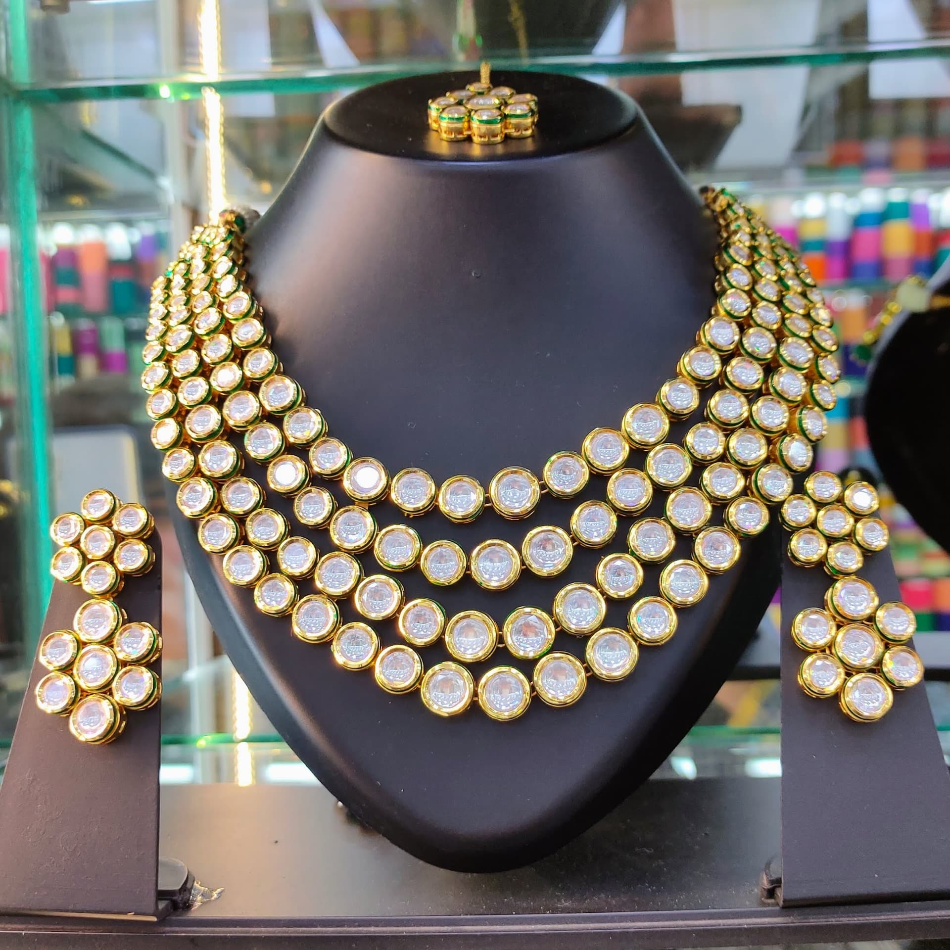 "Papillon -Bangles and Immitation Jewellery Store"