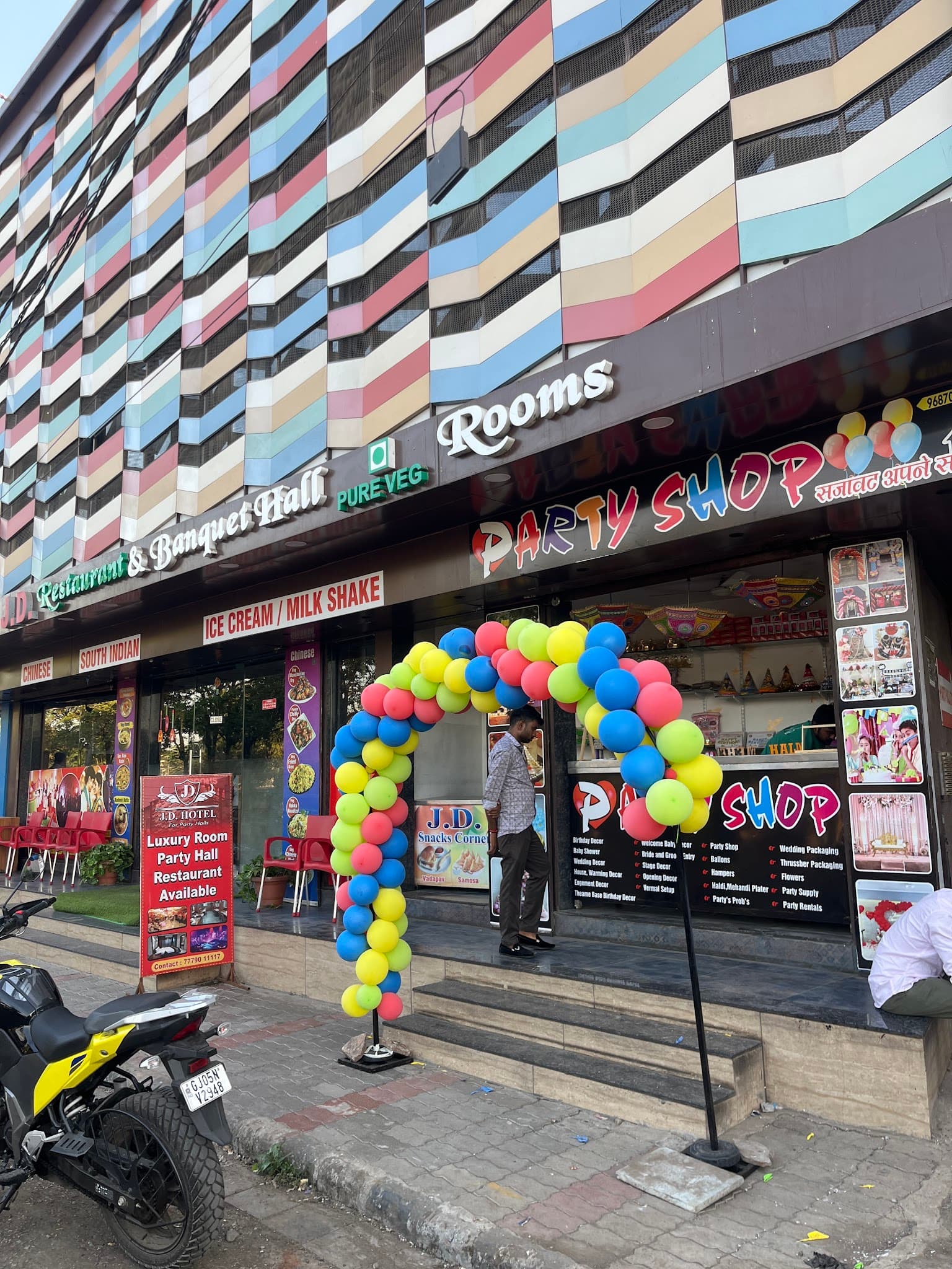 Party Shop Decoration