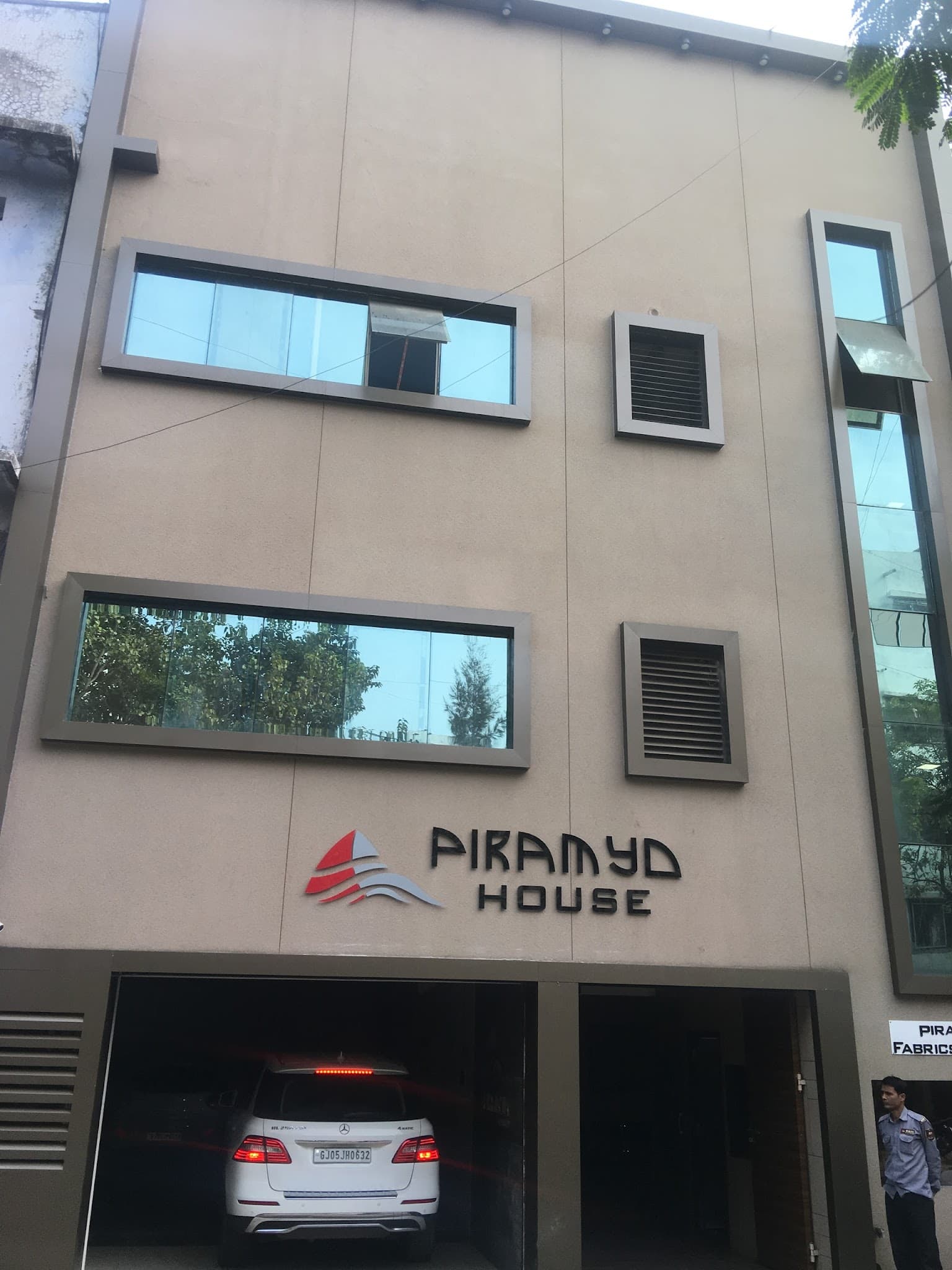 Piramyd Fabrics Pvt Ltd