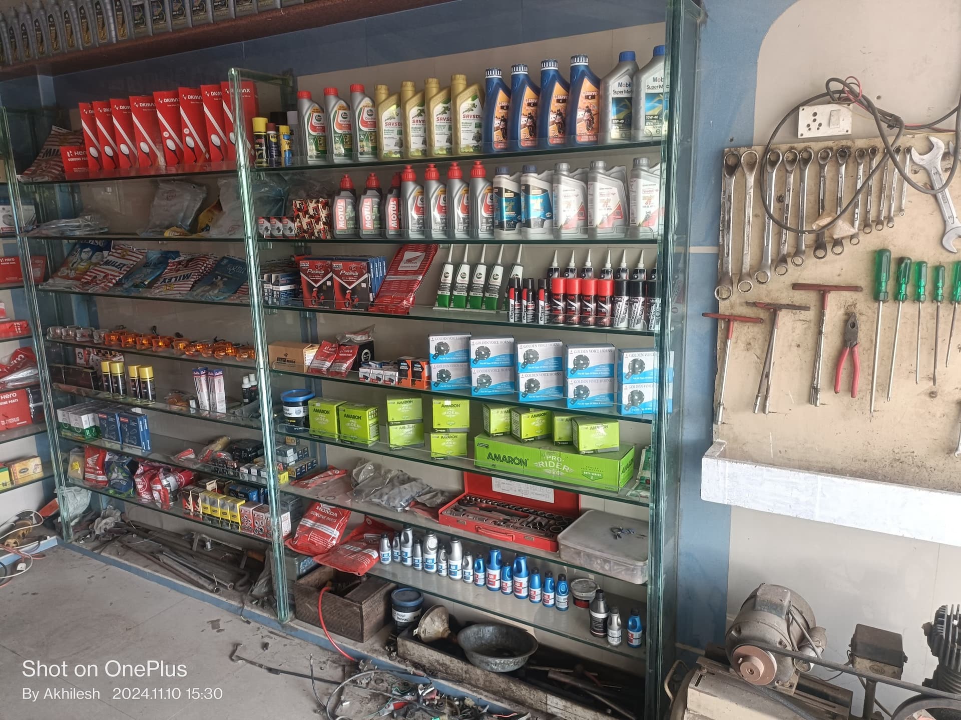 Radhe Auto Point