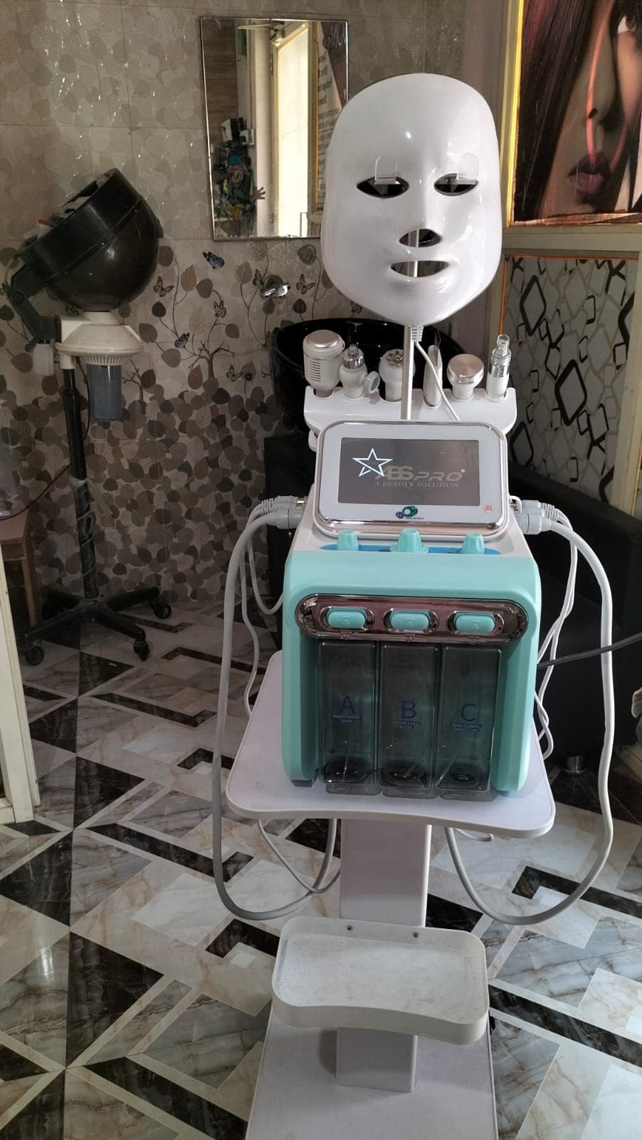 Radhika Beauty Parlour