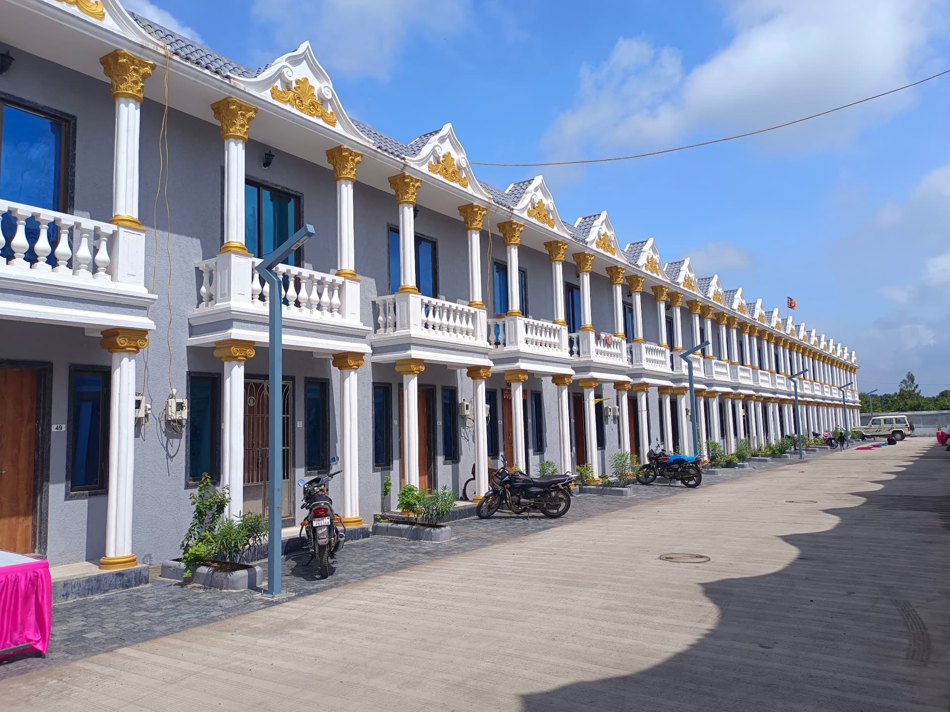 Rahi Luxuria Tundi Palsana Surat