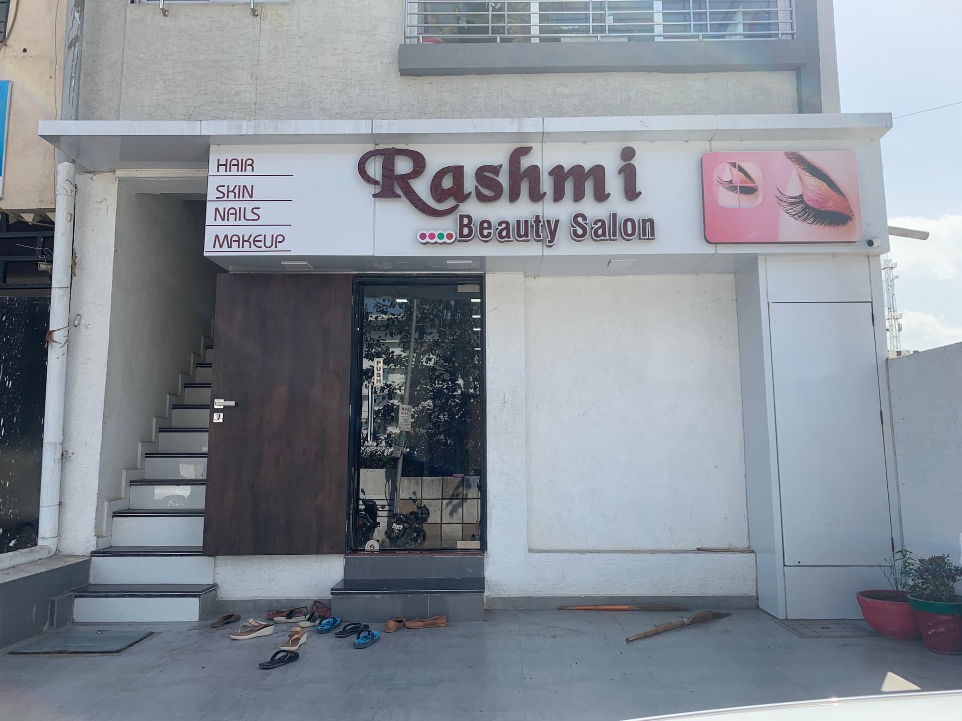 Rashmi Salon