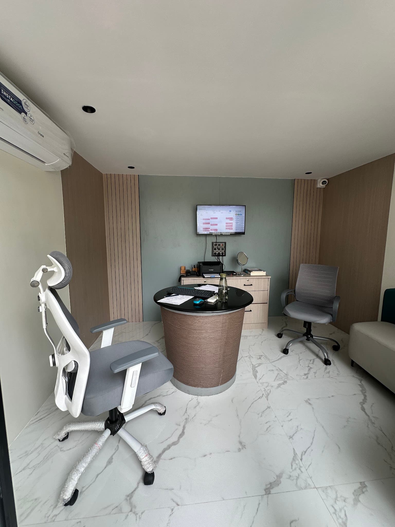 RECOMB Hair Transplant Centre | Best Hair Transplant in Surat | Turkish FUE Hair Transplant Gujarat