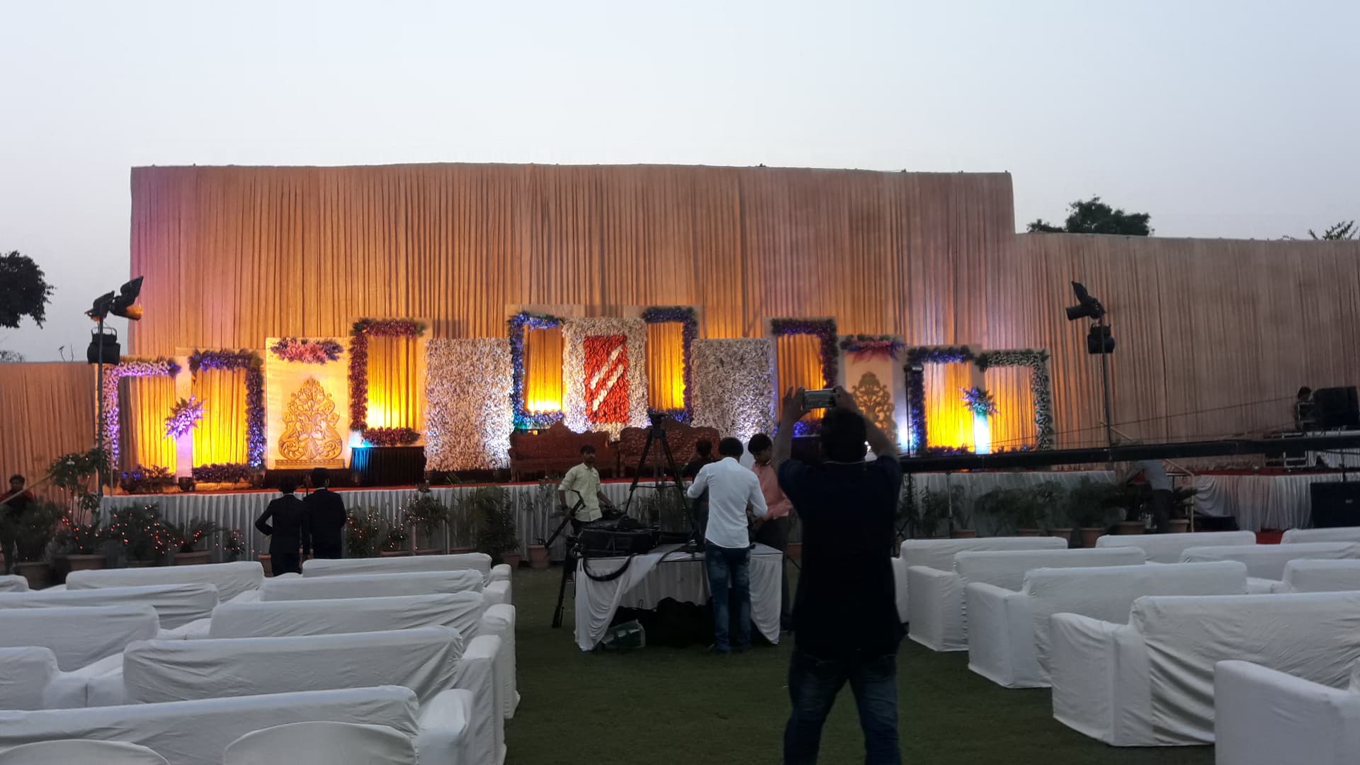 Riya Party Plot