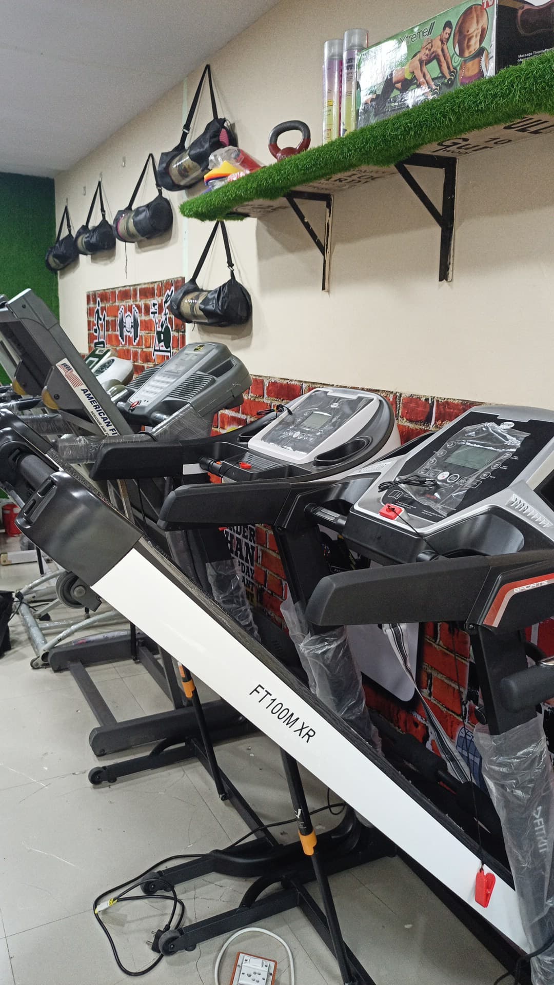 SECOND HAND FITNESS EQUIPMENT
