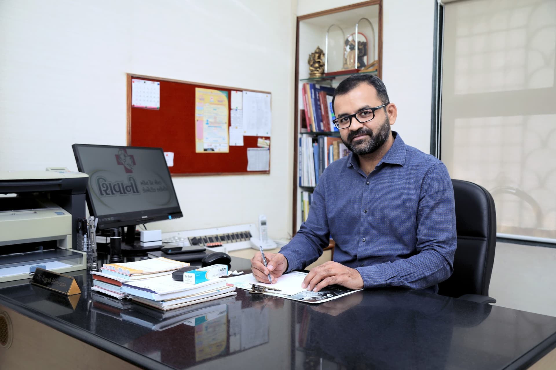 Shivani Skin Care & Cosmetic Clinic Surat Dr Yogesh Bhingradia Skin specialist Dermatosurgeon Dermatologist Gujarat India